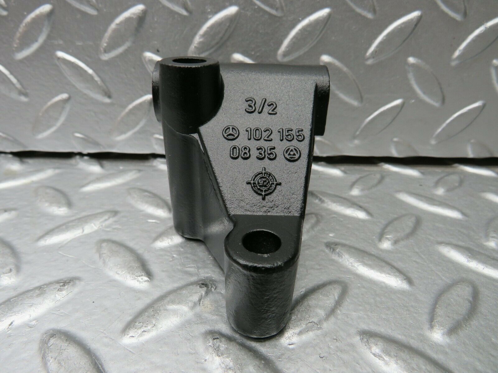 23128 Mercedes-Benz C123 230CE Coupe Alternator Generator Support 1021550835 1021550735