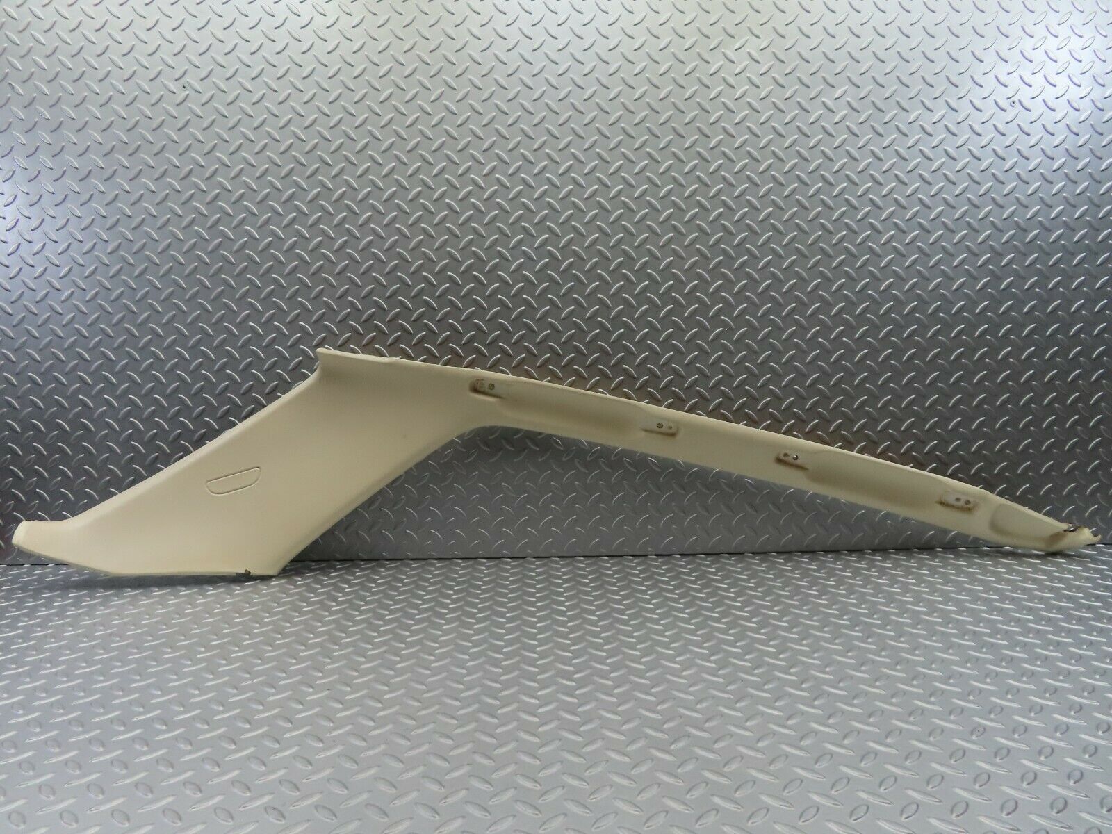 6893 Mercedes-Benz C107 350SLC Coupe C Pillar Cover Left Side