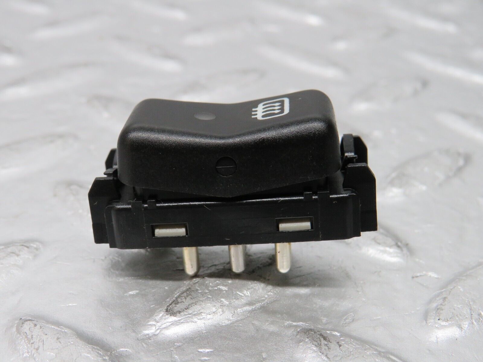 31380 Mercedes-Benz S124 220TE Rear Windscreen Defroster Switch 1298207410