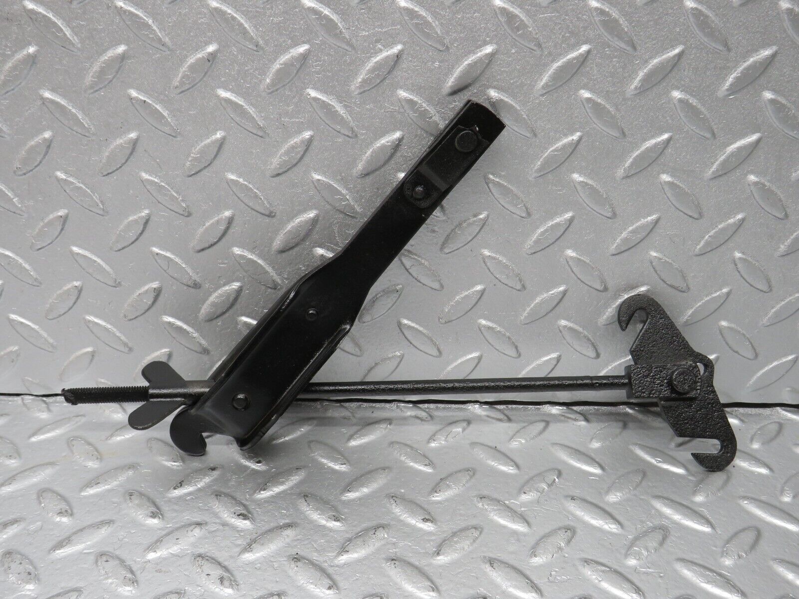 40416 Mercedes-Benz W110 230 Handbrake Adjusting Handbrake Regulator