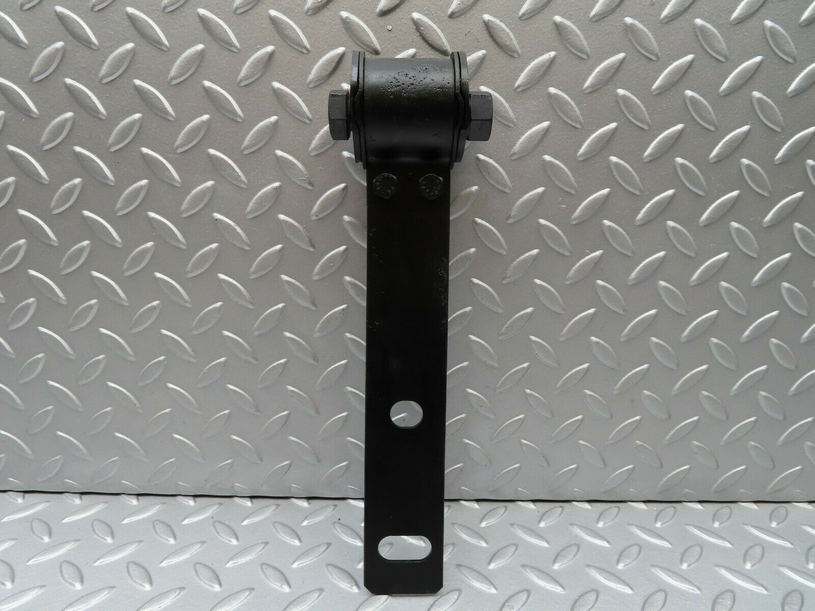 3604 Mercedes-Benz W108 280SE Stabilizer Bar Mounting Front Axle