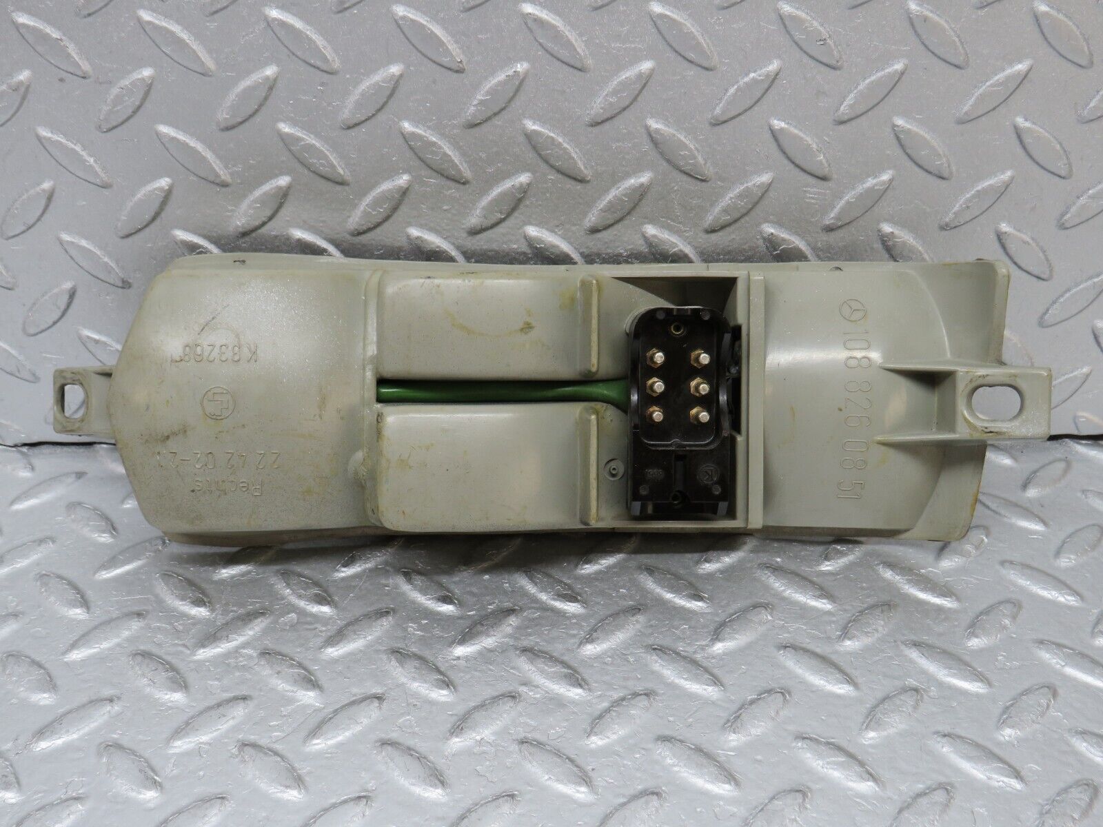 37443 Mercedes-Benz W109 300SEL Tail Light Bulb Holder Right Side 1088260851