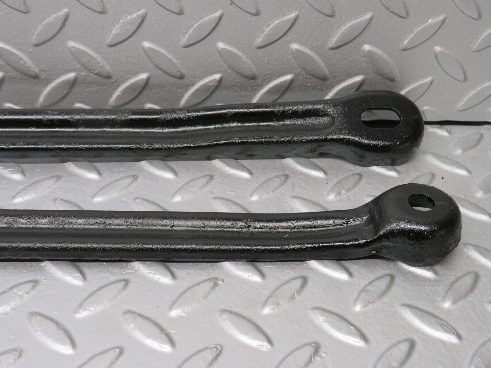 38582 Mercedes-Benz R129 280SL Coupe Front Suspension Anti Roll Bar Support Bar 2x