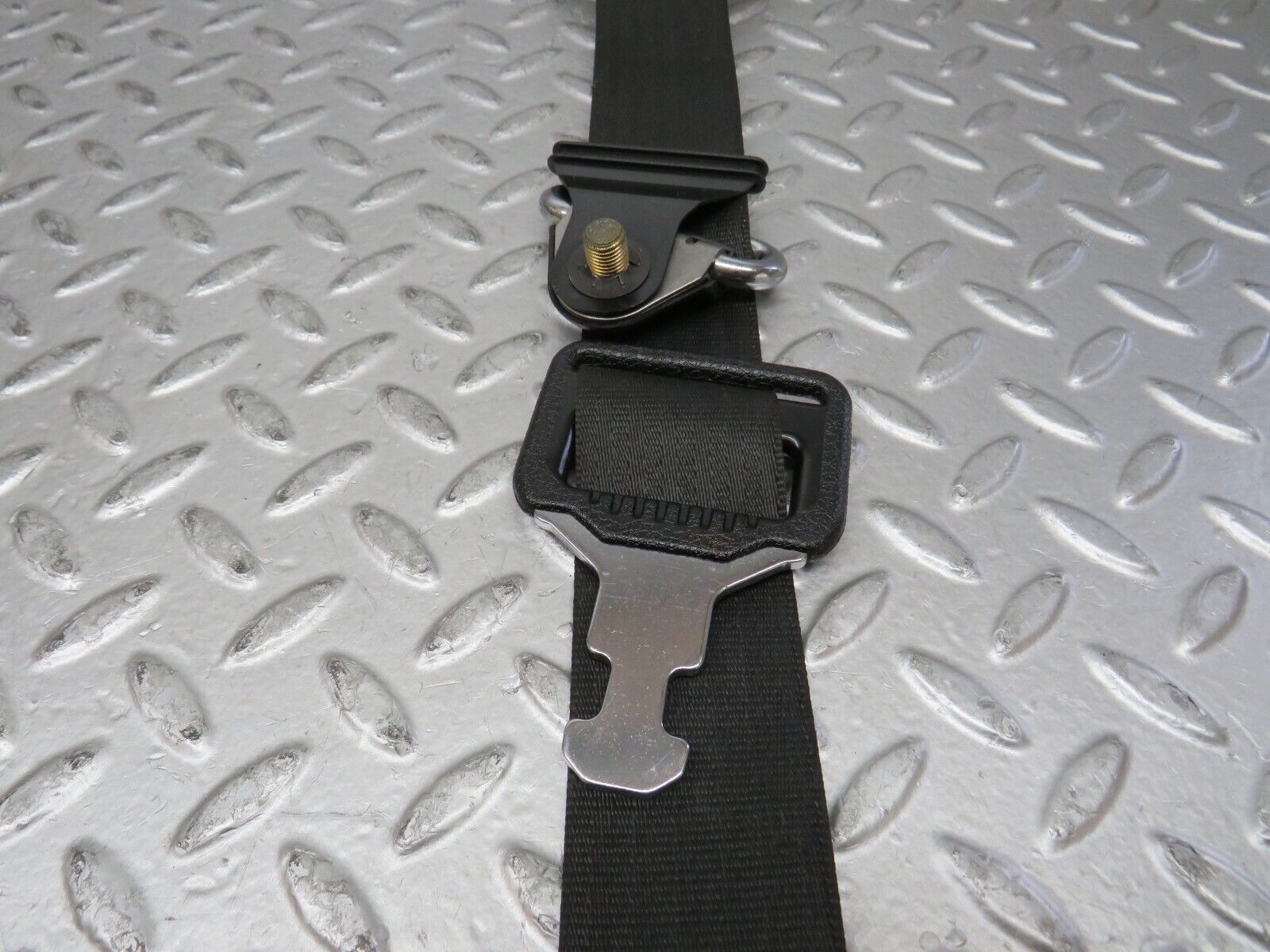 28163 Mercedes-Benz W123 280E Rear Seat Belt Set With Buckles 1238607885