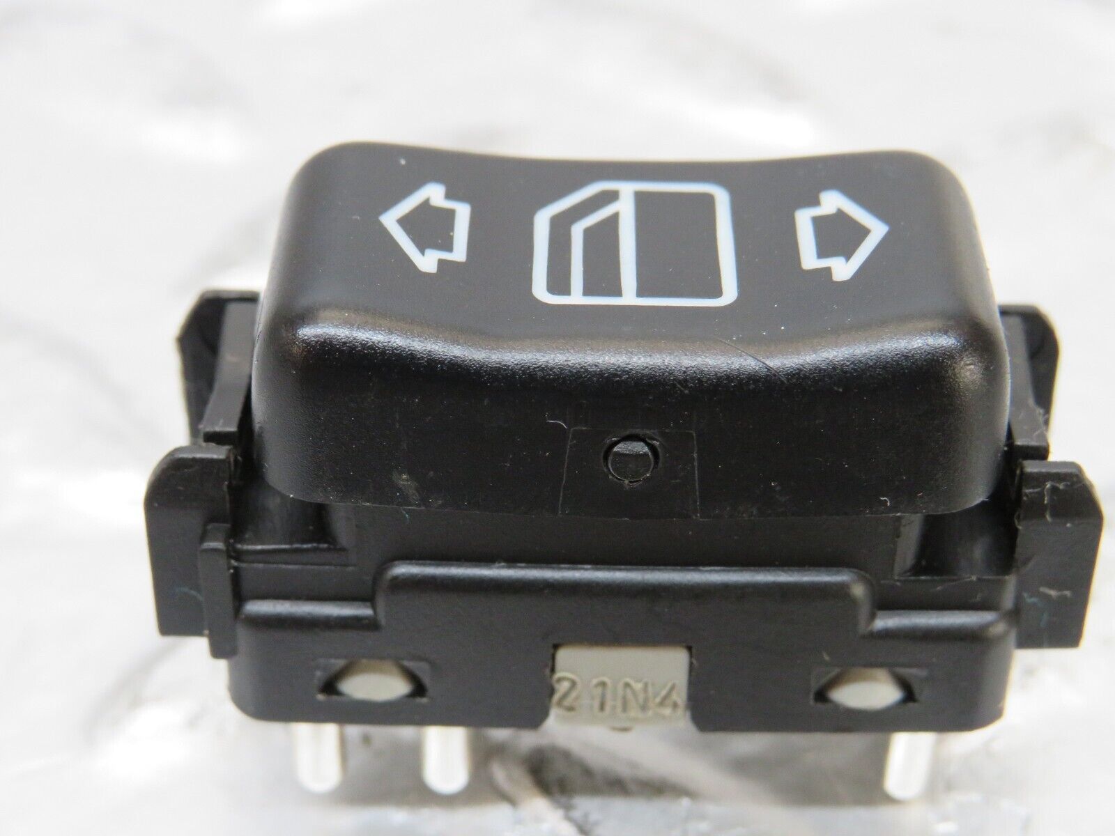 25738 Mercedes-Benz W124 280E Electric Window Switch Right 1248209410