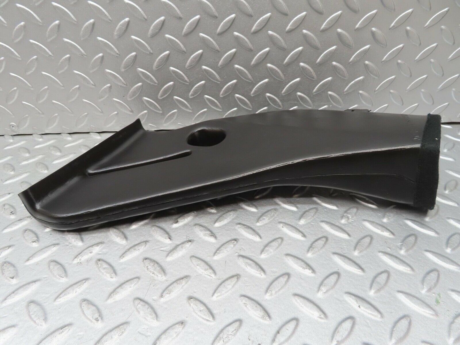 14688 Mercedes-Benz W201 190E Air Duct Heater Ventilation Left Side