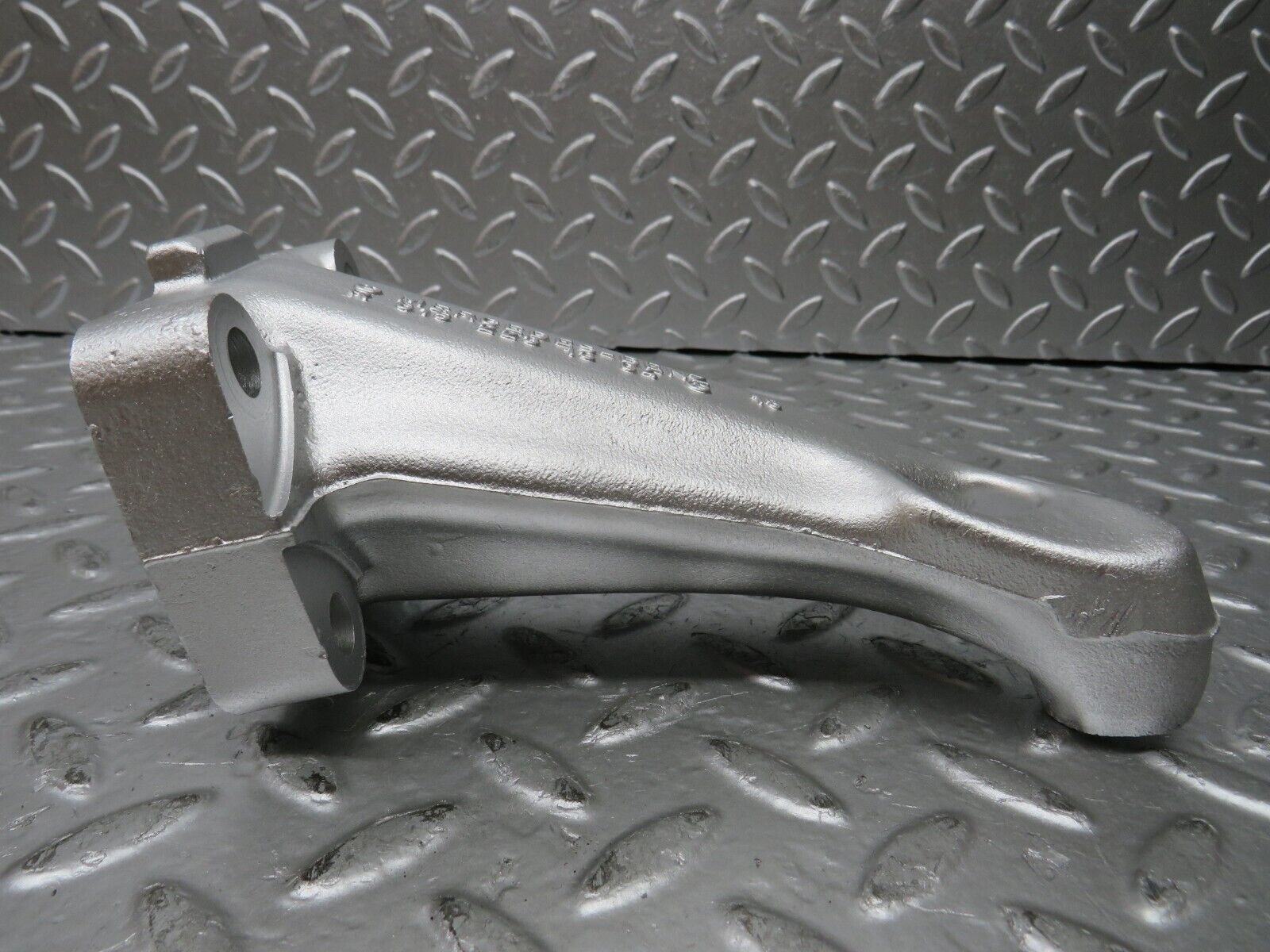 26827 Mercedes-Benz W123 240D Engine Mount Bracket Left Side 6152231304