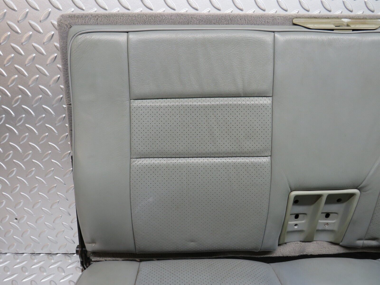 31500 Mercedes-Benz S124 220TE Wagon Third Seat Bench 1249300194