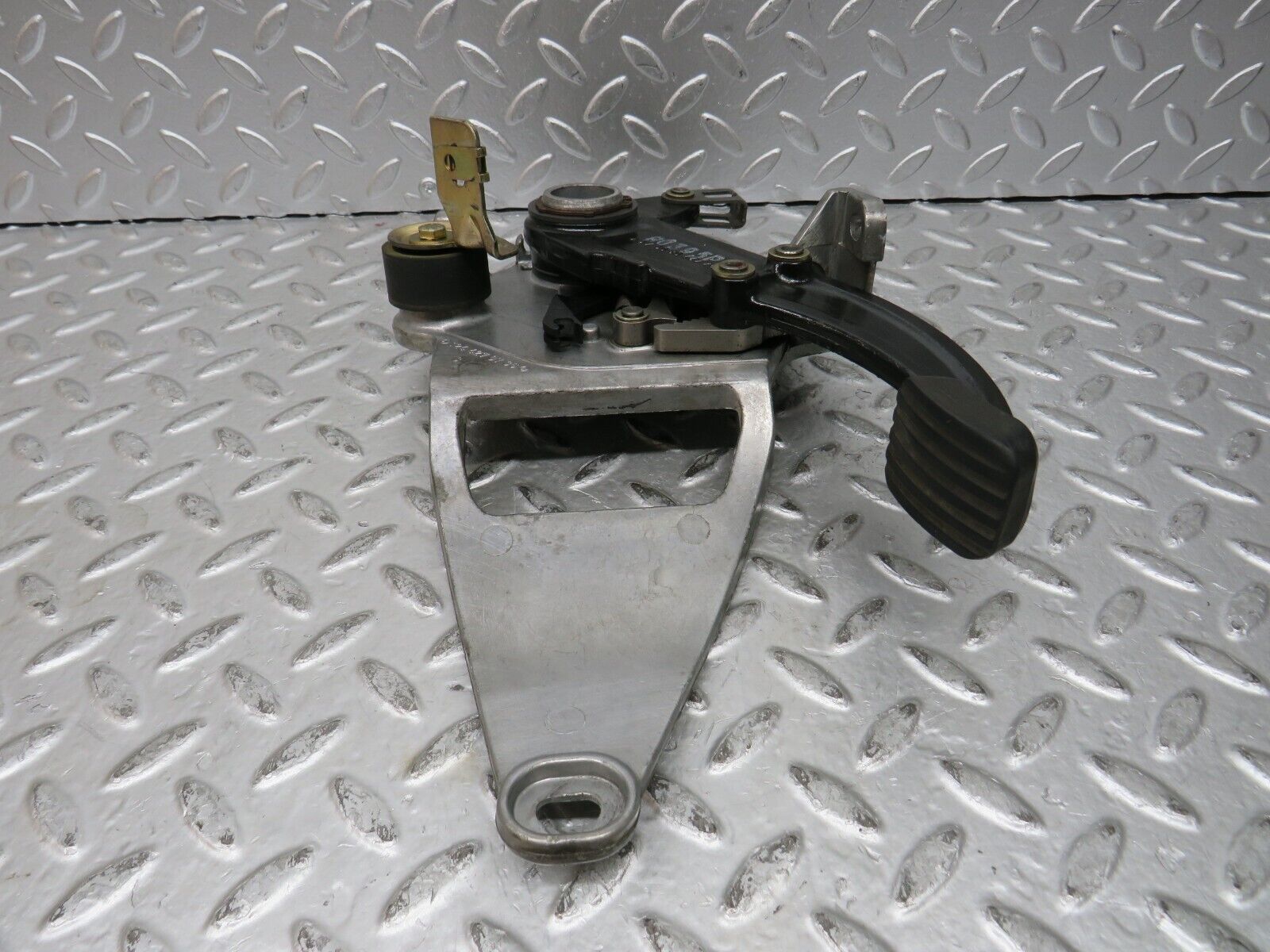 27684 Mercedes-Benz S124 300TE Wagon Parking Brake Pedal 1244270736 1244270801