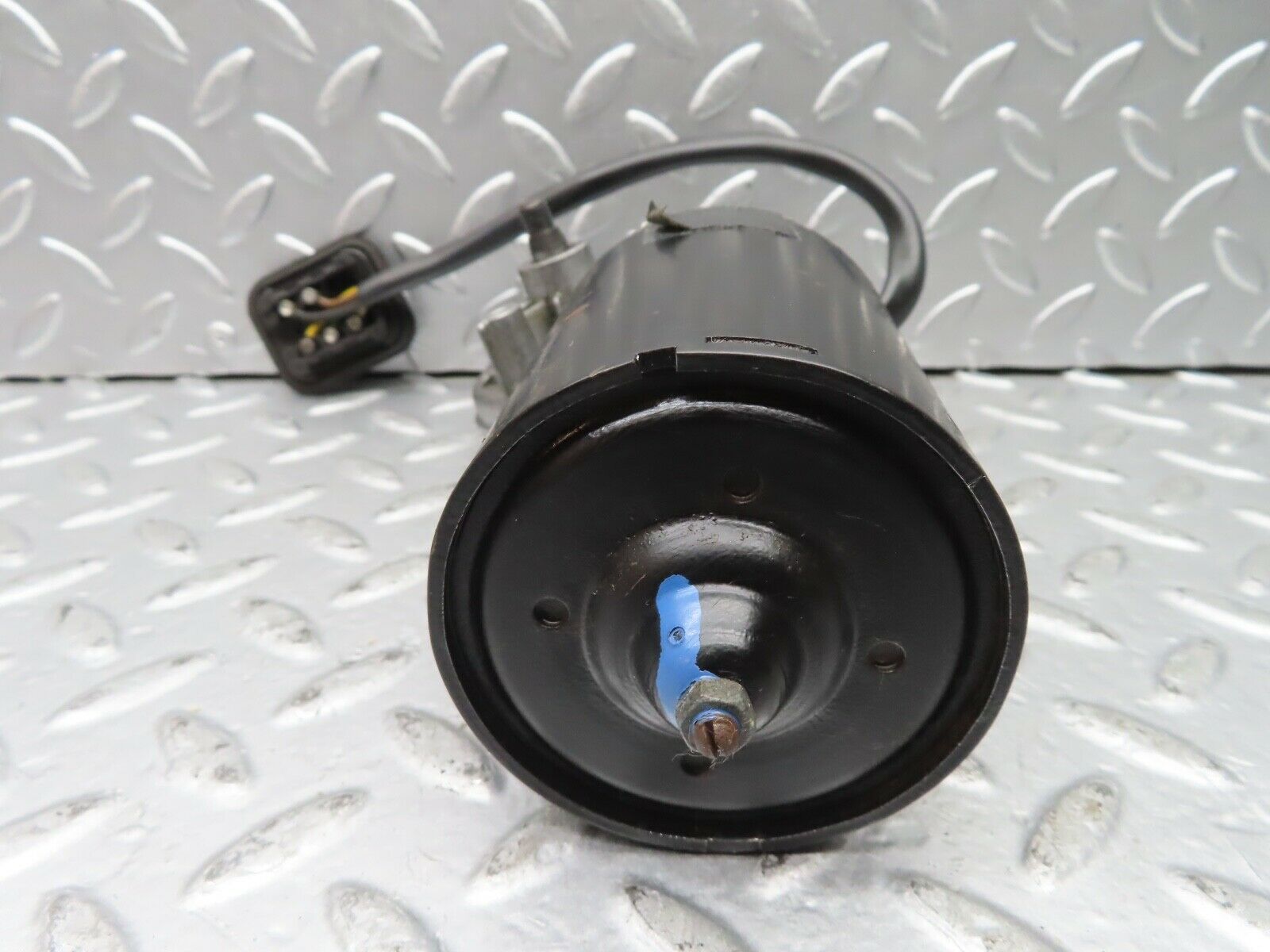 21310 Mercedes-Benz W123 230E Wiper Motor