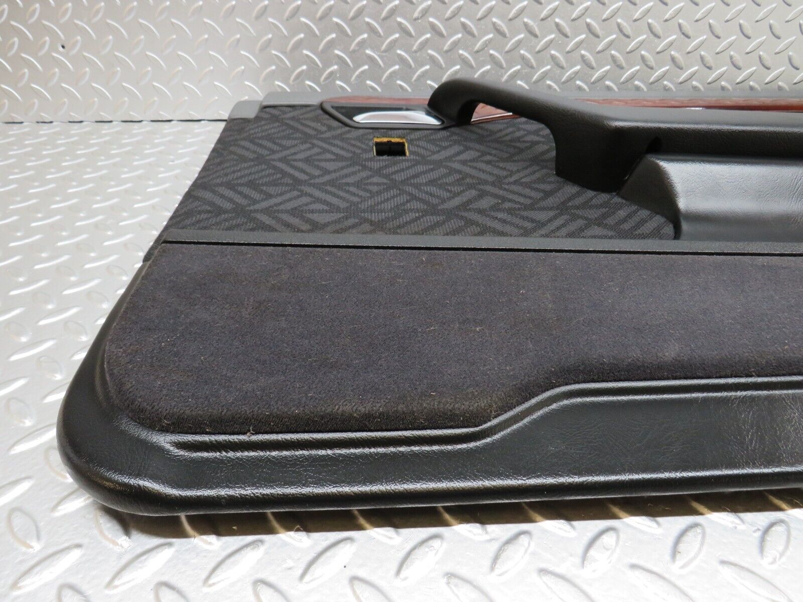 33357 Mercedes-Benz W202 C180 Rear Right Door Card 2027303870