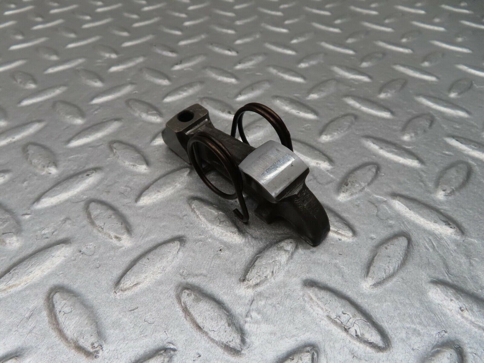 12870 Mercedes-Benz W111 220SE Valve Rocker Arm With Retaining Spring