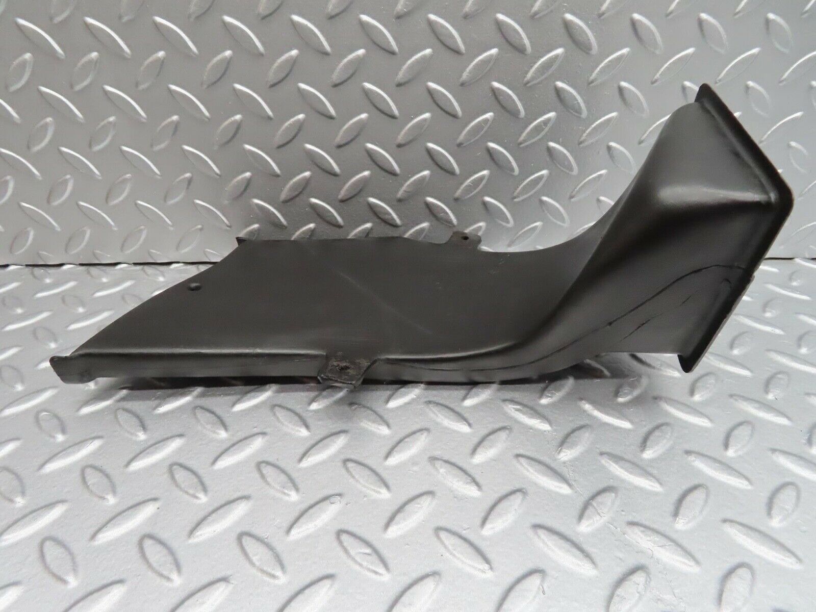 13934 Mercedes-Benz C107 280SLC Floor Ventilation Duct Right 1078310246
