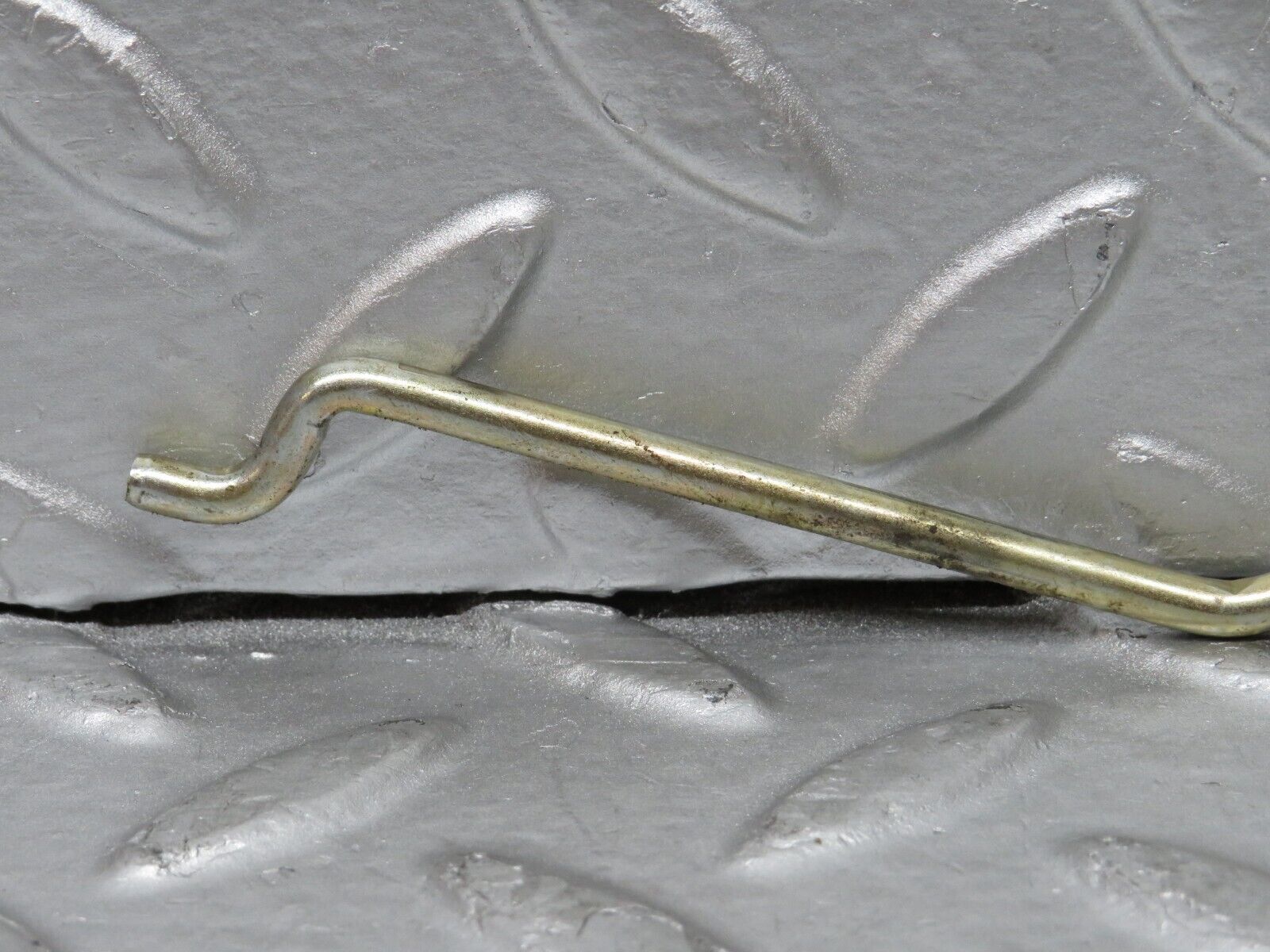 32283 Mercedes-Benz W220 S430 Front Left Door Lock Knob Handle