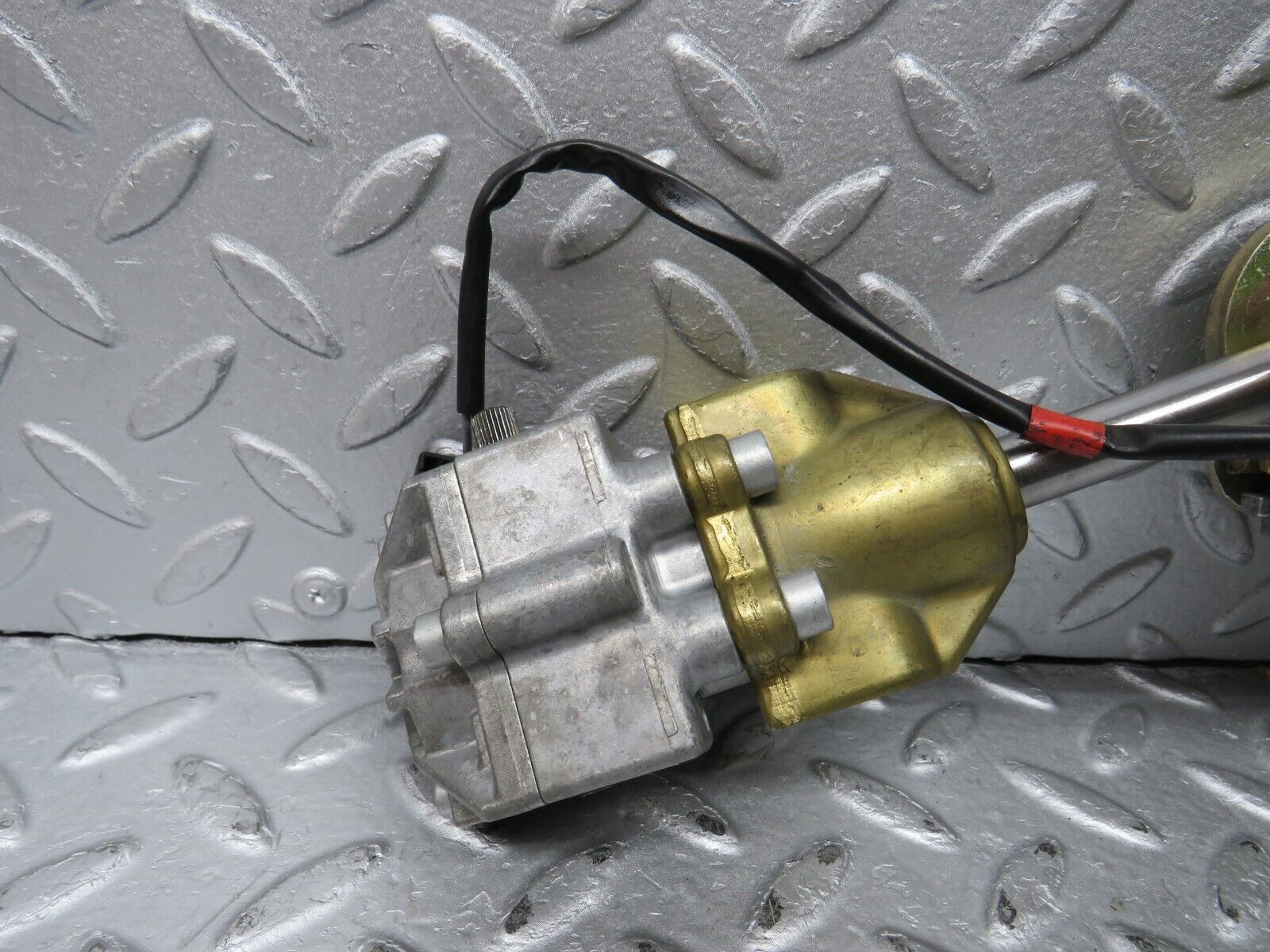 36845 Mercedes-Benz R129 300SL-24 Front Left Seat Recline Mechanism 1299100161