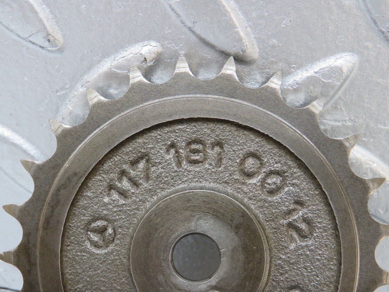 34496 Mercedes-Benz C126 380SEC Coupe Oil Pump Gear Sprocket 1171810012