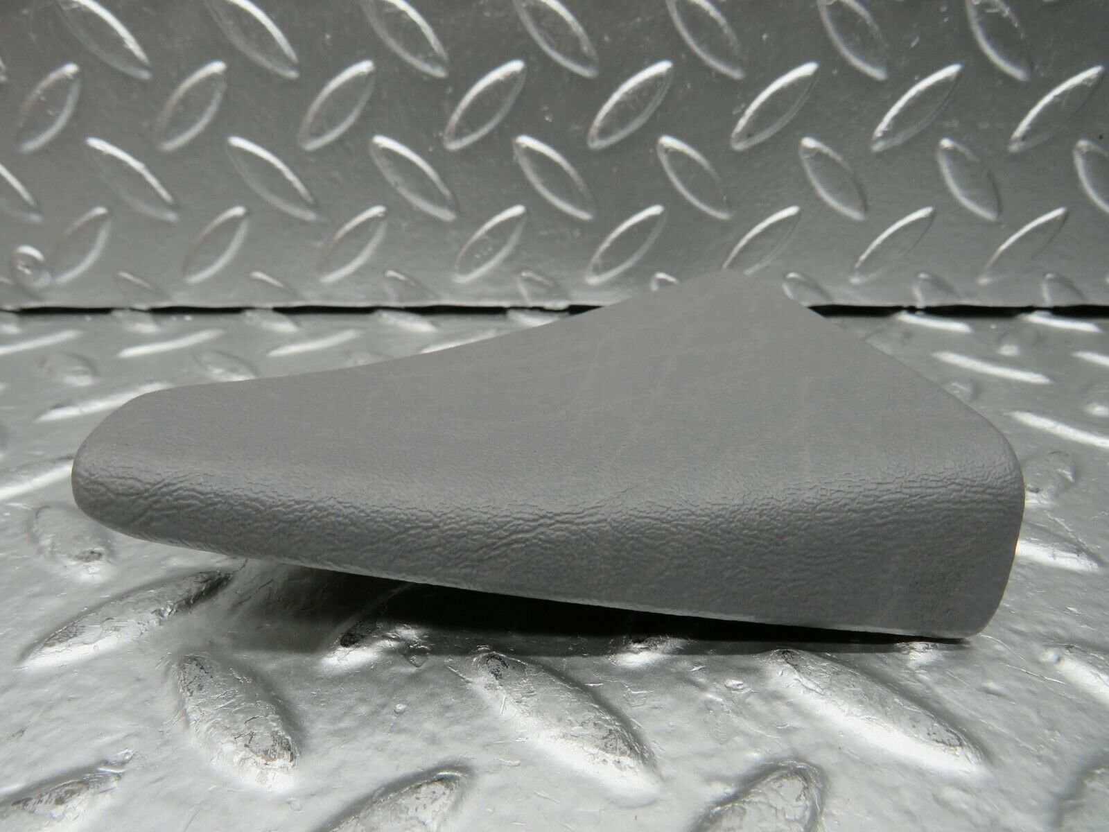 22600 Mercedes-Benz C124 E220 Coupe Mirror Triangle Cover Left 1247201711