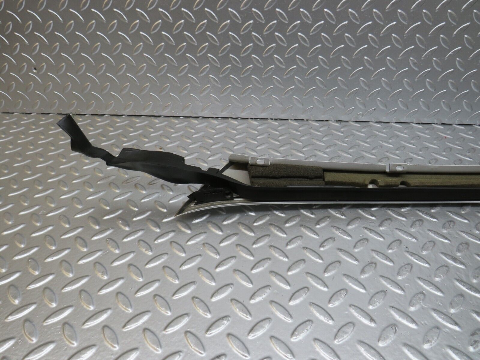 25062 Mercedes-Benz W140 S320 A Pillar Exterior Cover Left Side