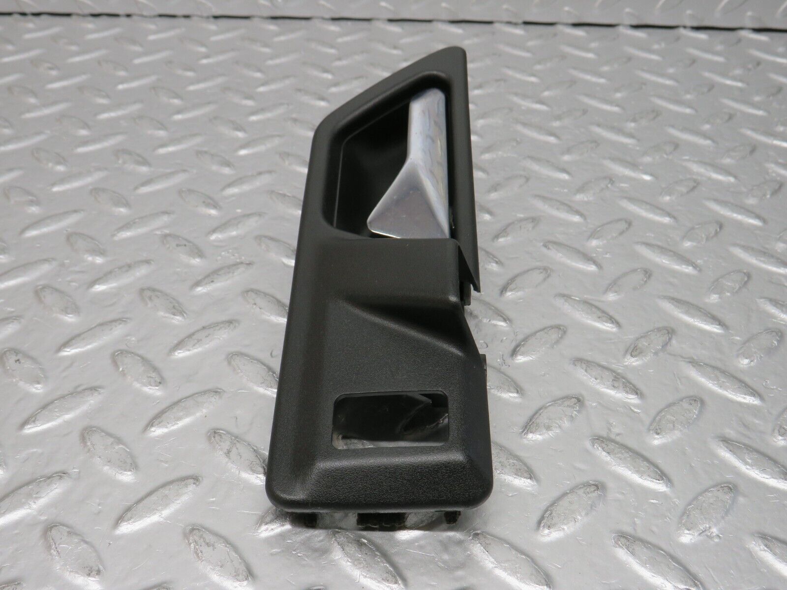 32445 Mercedes-Benz S124 300TE Rear Left Interior Door Handle 1247600161