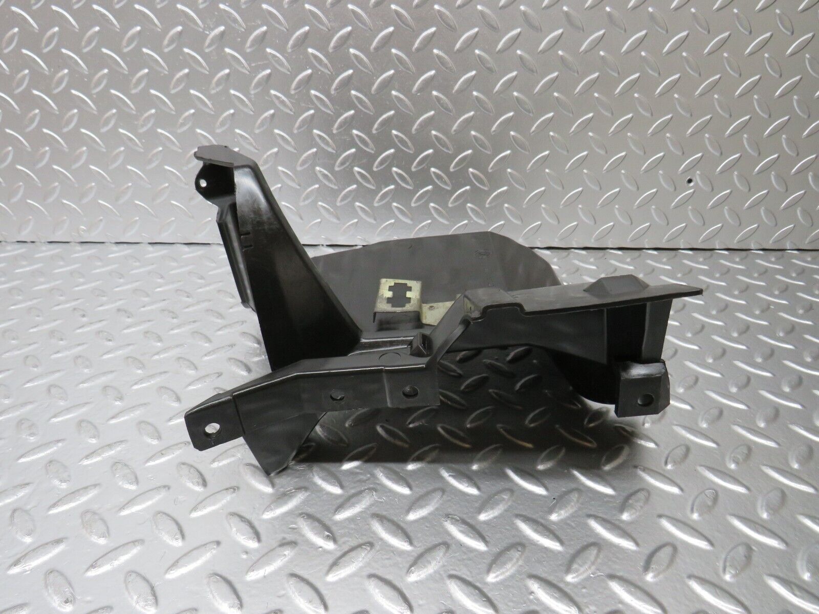 25144 Mercedes-Benz W201 190D Bulkhead Panel Left 2016281055