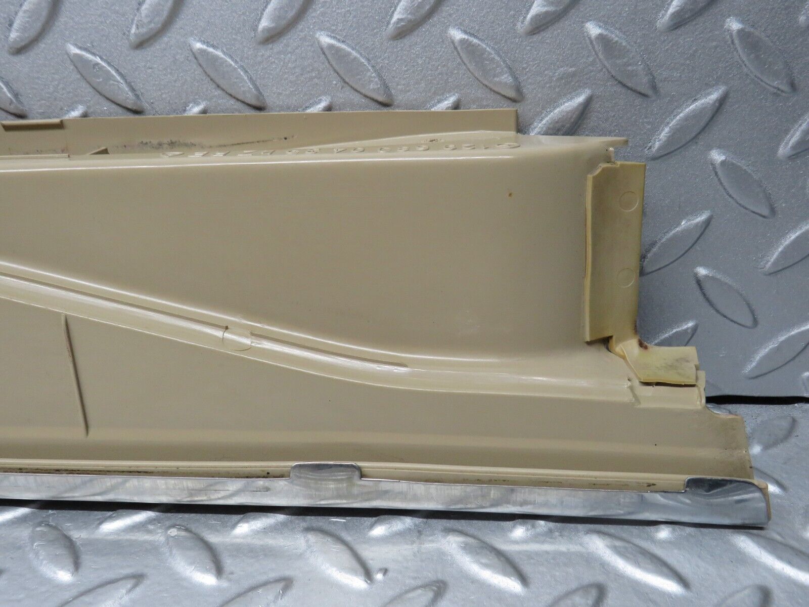 38236 Mercedes-Benz R129 280SL Coupe Right Door Sill Beige 1296800435