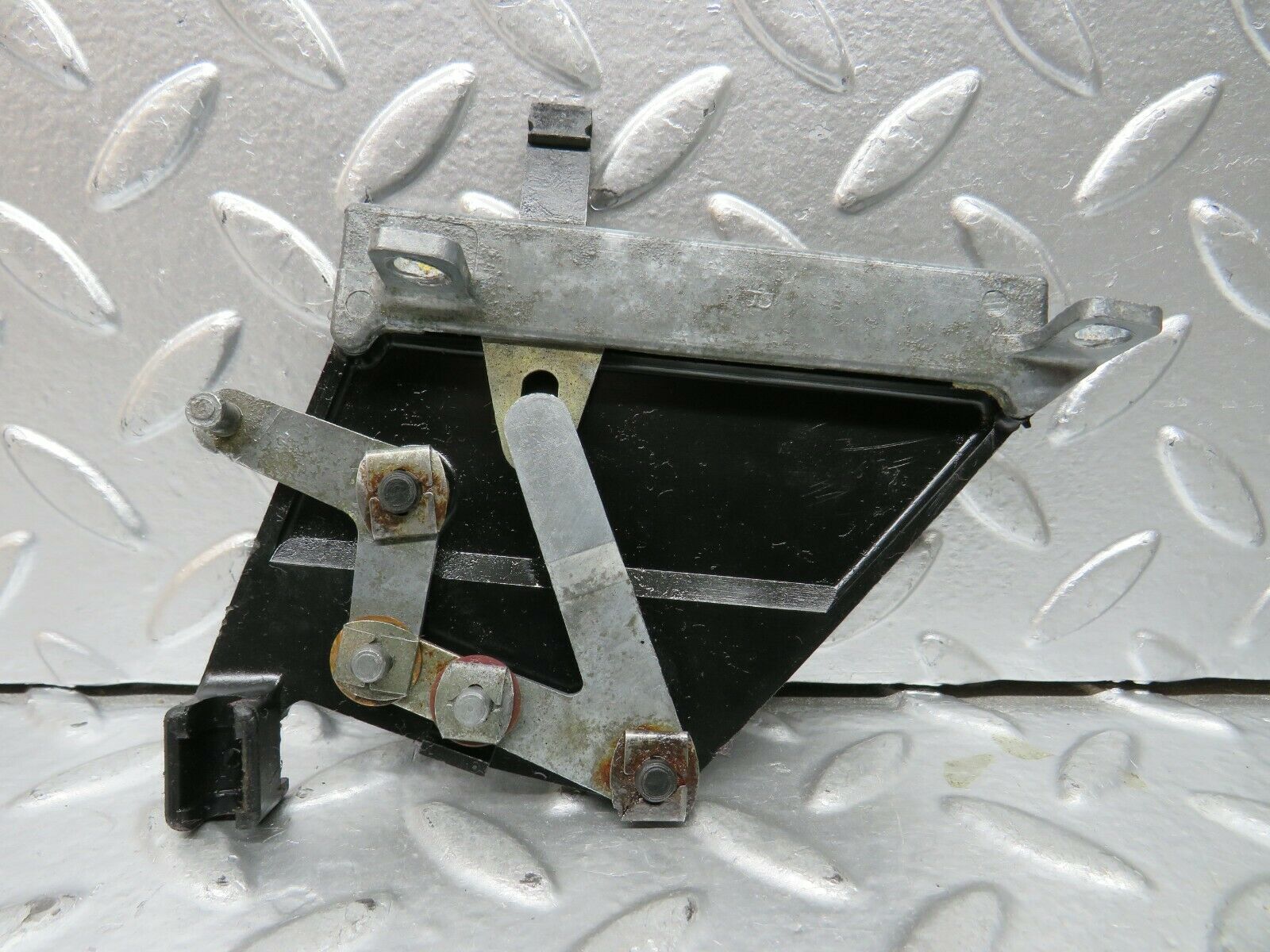 23795 Mercedes-Benz C107 450SLC Coupe Air Vent Control Lever Right 1078300485