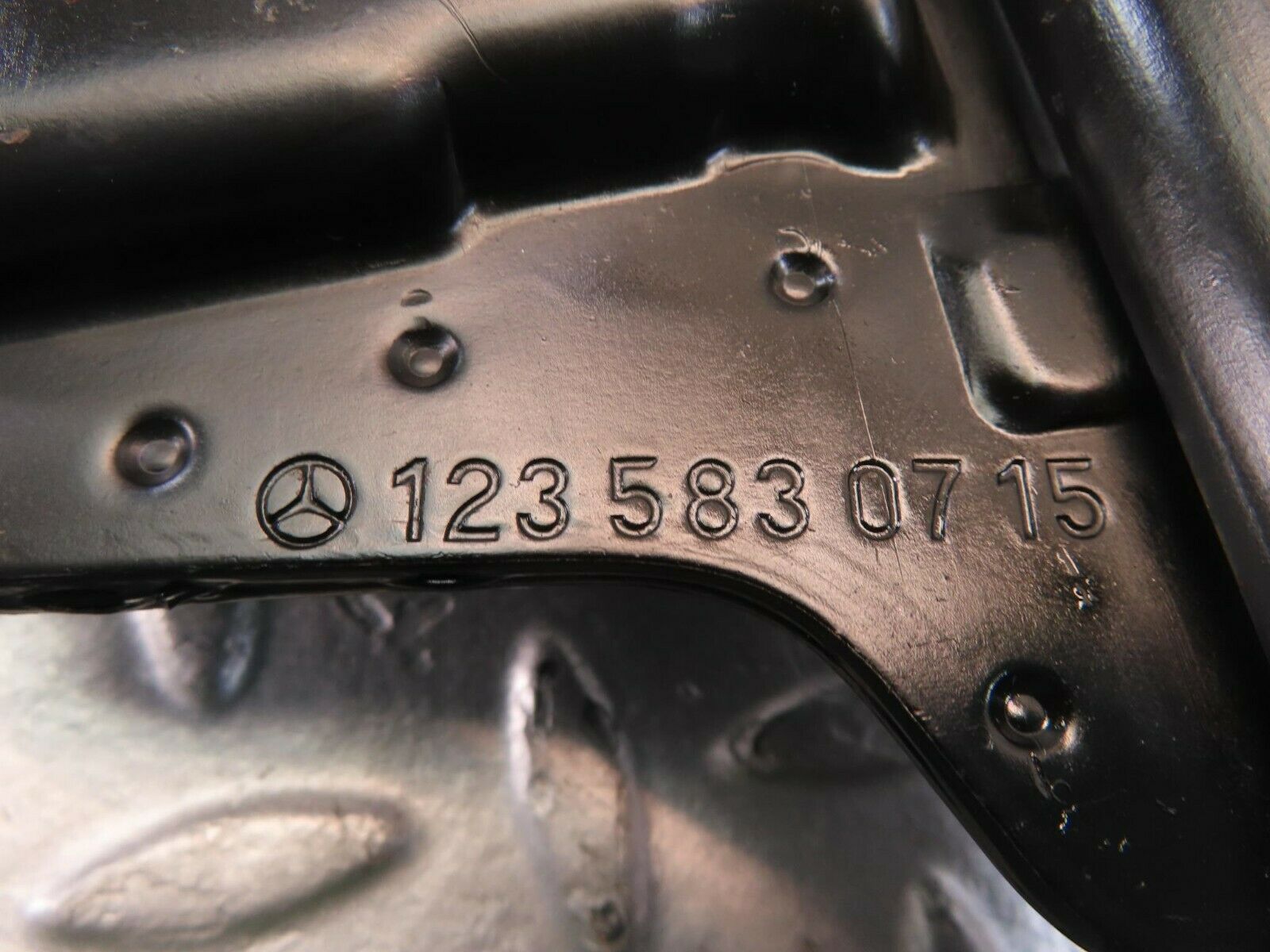 11439 Mercedes-Benz C123 230CE Coupe Car Jack 1235830715