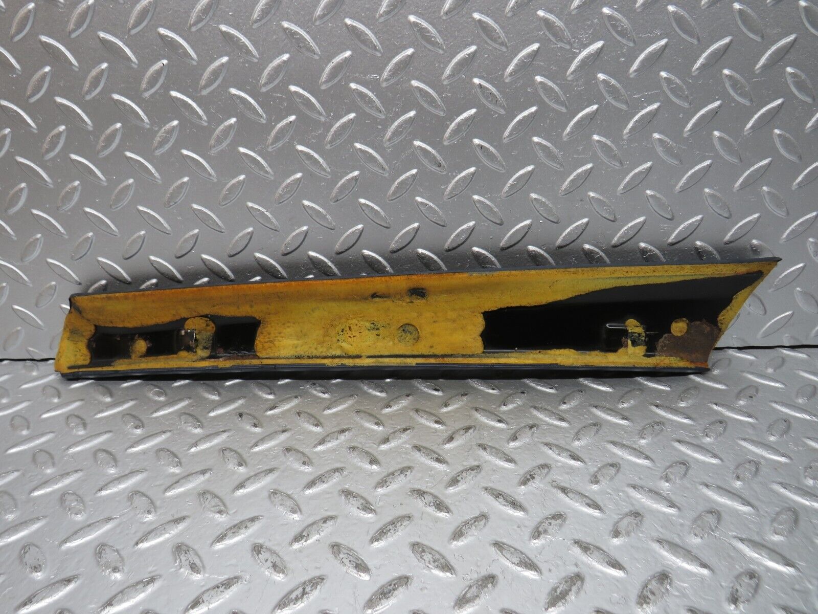 32102 Mercedes-Benz W123 230E A Pillar Cover Trim Right Side Blue