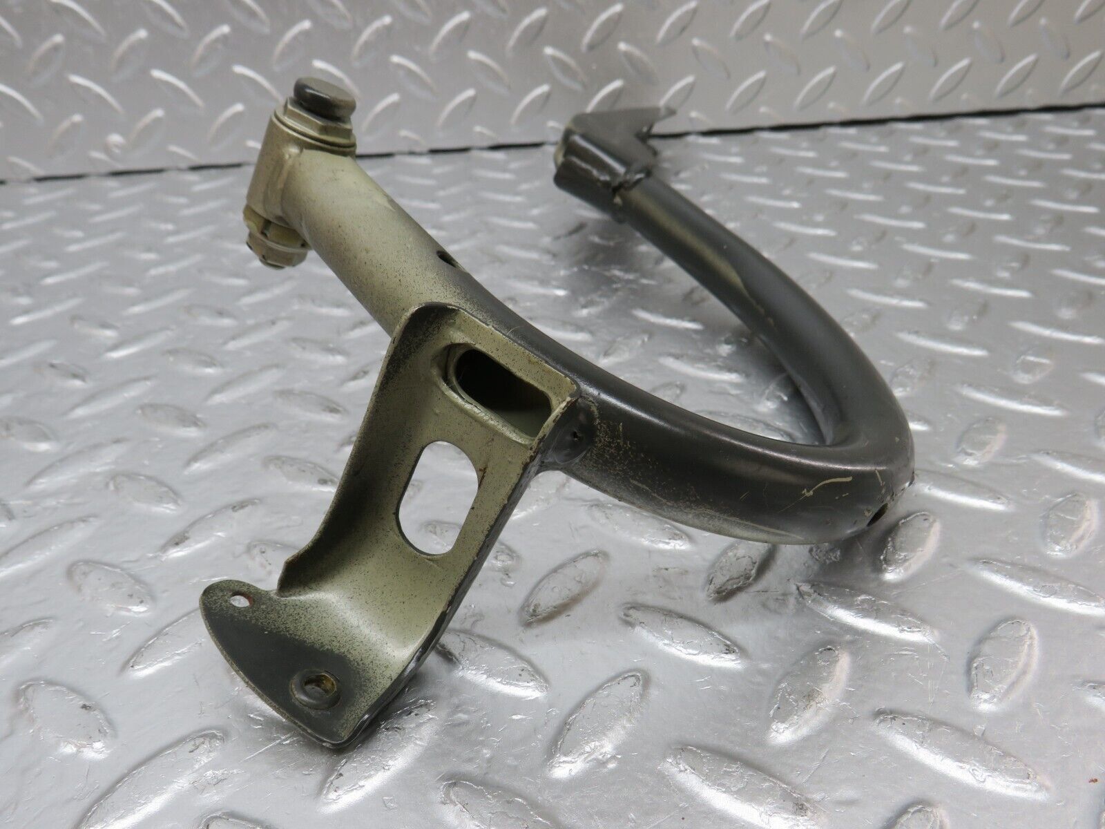 33726 Mercedes-Benz W201 190E 2.0L Trunk Lid Hinge Left Side