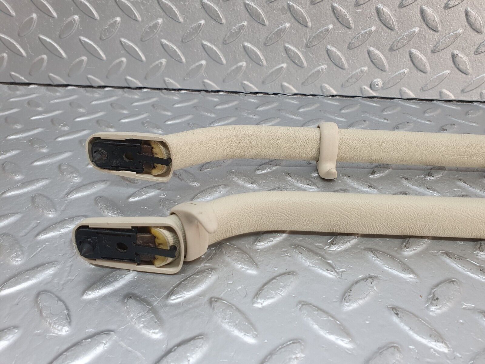 41061 Mercedes-Benz W126 300SE Interior Roof Grab Handle Set