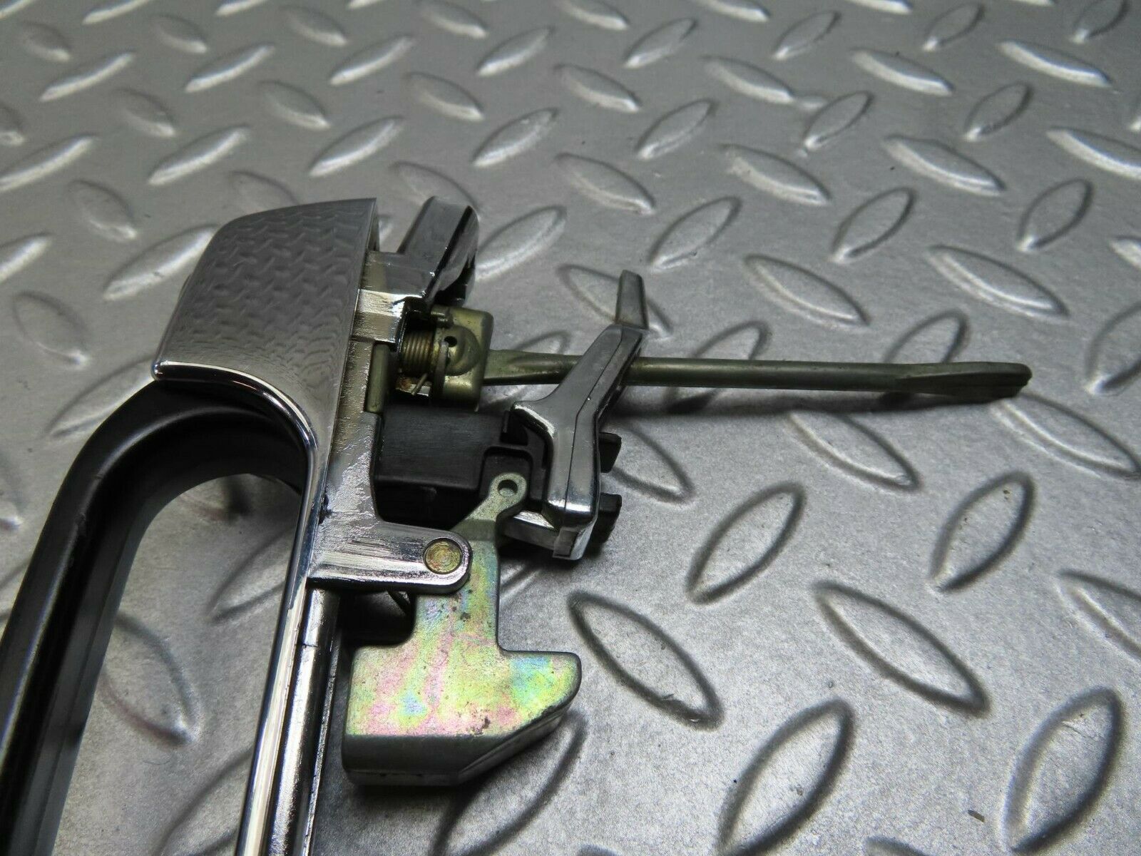 8239 Mercedes-Benz W123 Exterior Chrome Door Handle Front Right 1237600259