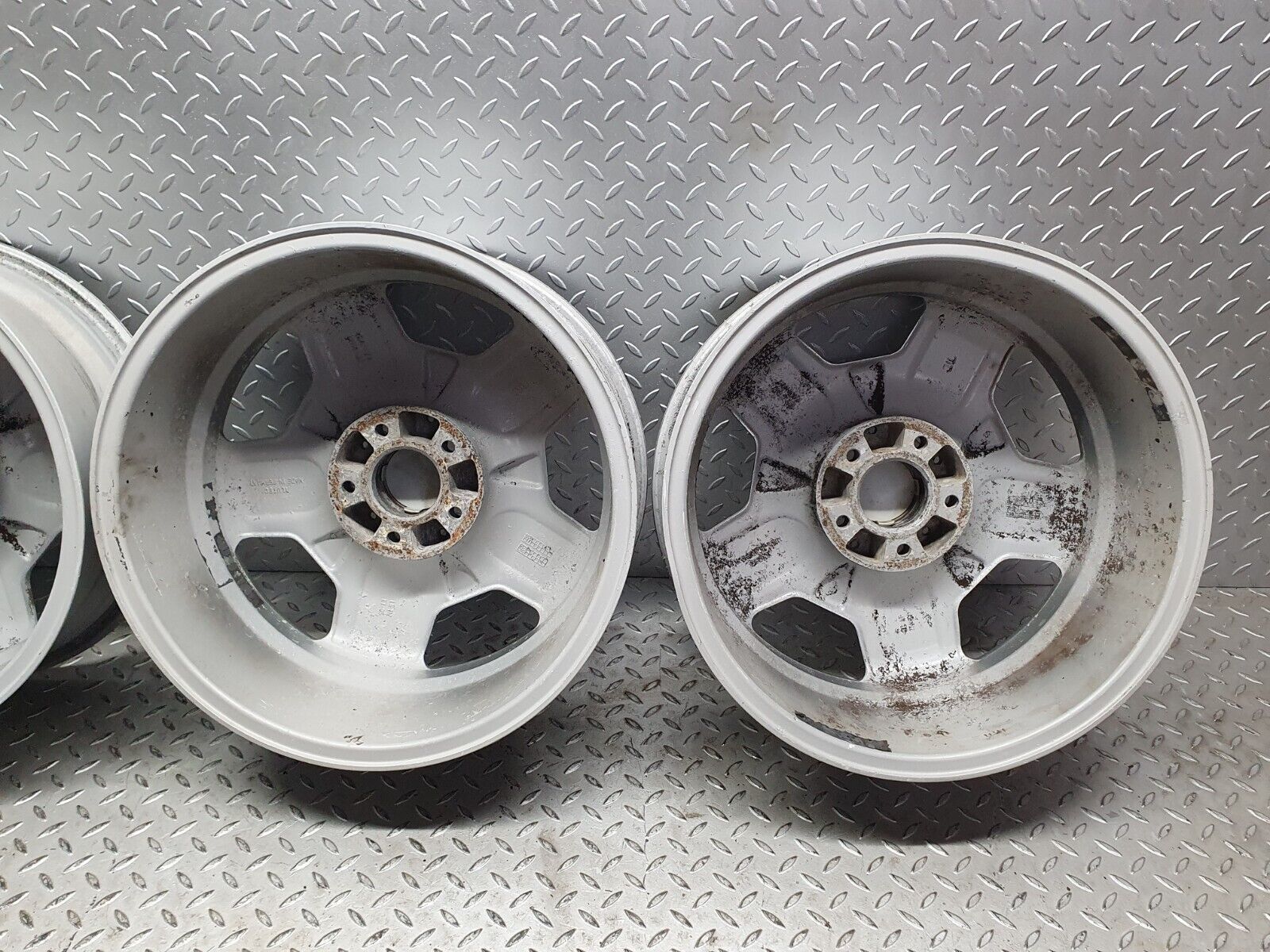 40863 Mercedes-Benz Alloy Wheel Set 7.5Jx17H2 ET35 KBA43991