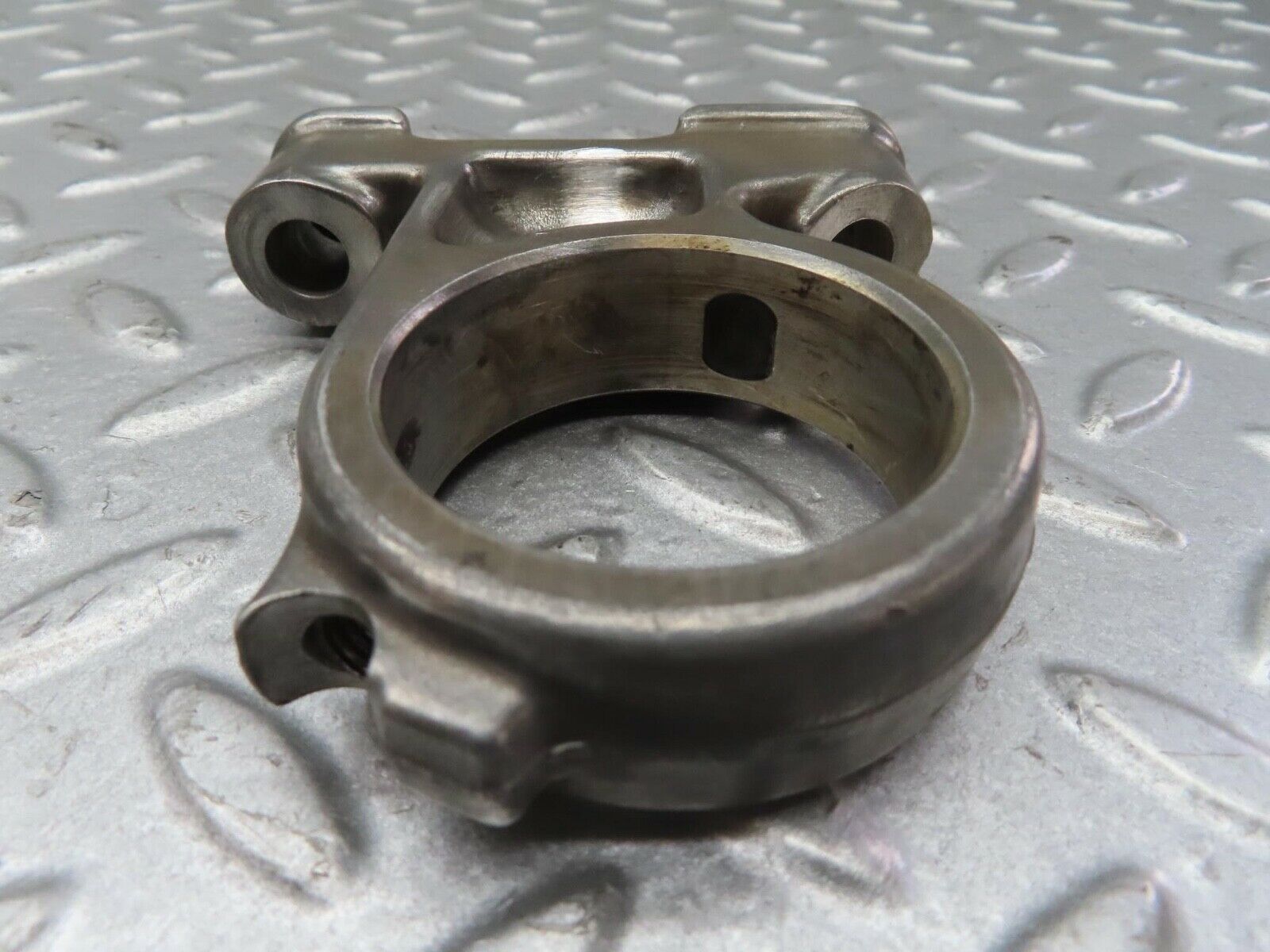 13357 Mercedes-Benz C107 350SLC Coupe Camshaft Tower Bearing 1160512112