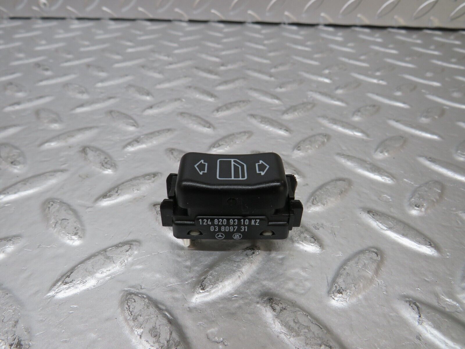 25739 Mercedes-Benz W124 280E Electric Window Switch Left 1248209410