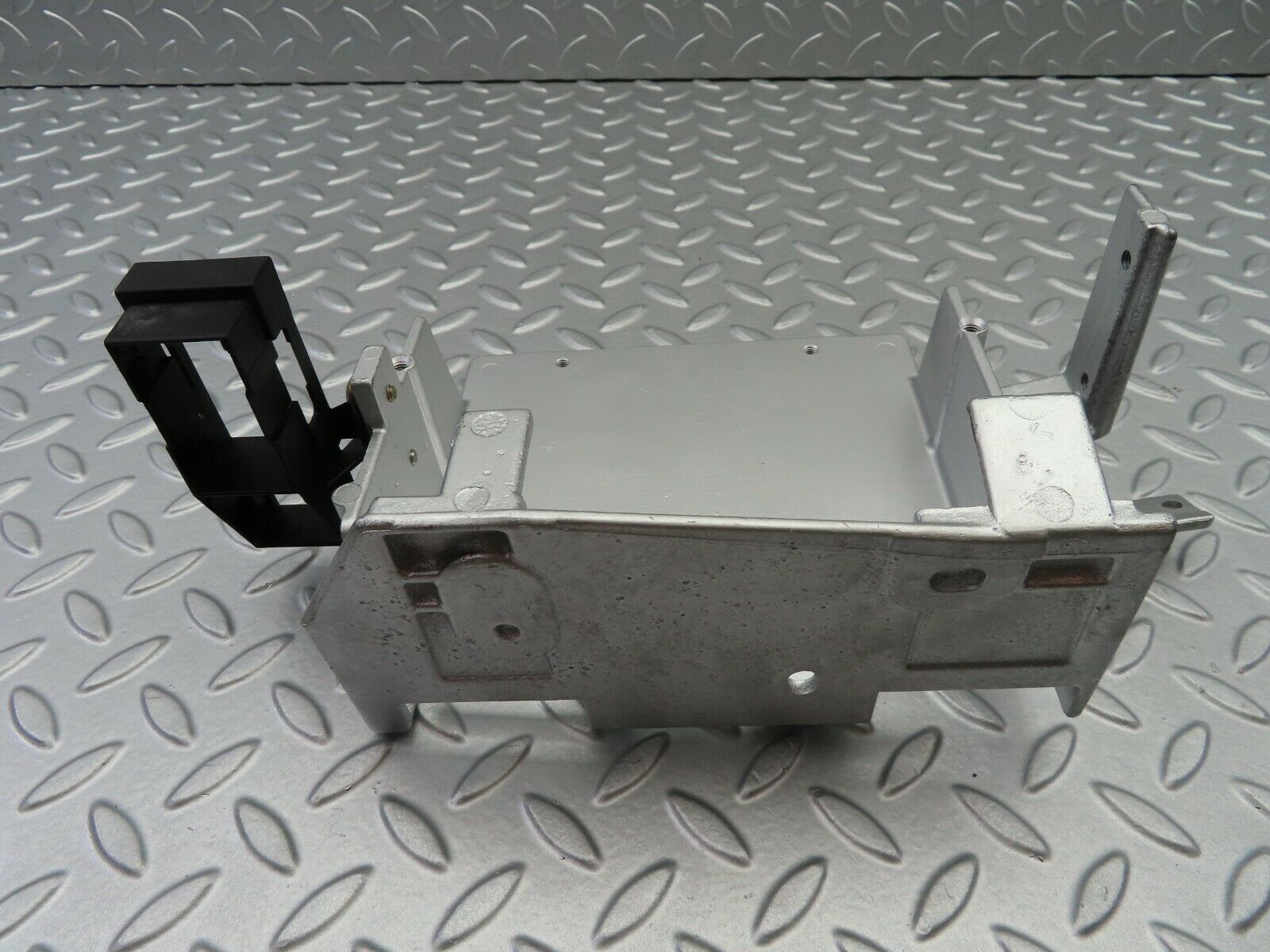 6767 Mercedes-Benz S124 E220 Wagon Engine Control Unit Tray Bracket 1245404973