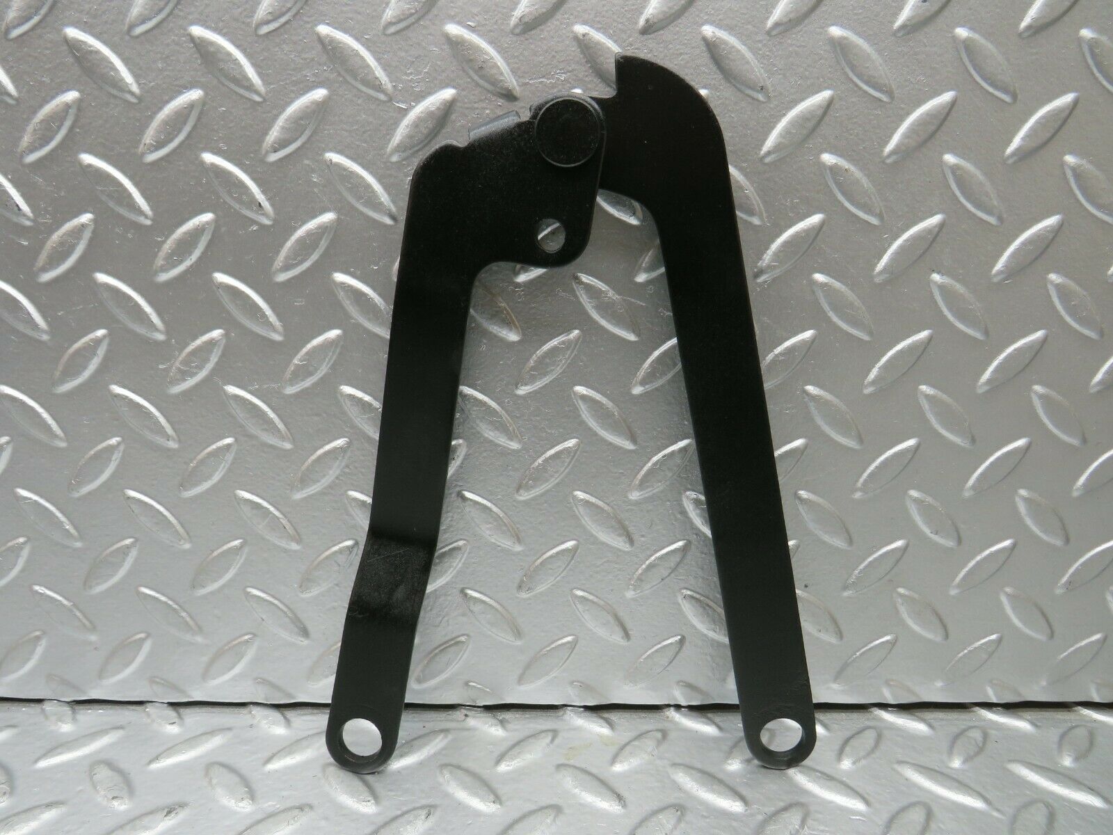 22870 Mercedes-Benz C107 450SLC Coupe Bonnet Hinge Left Side