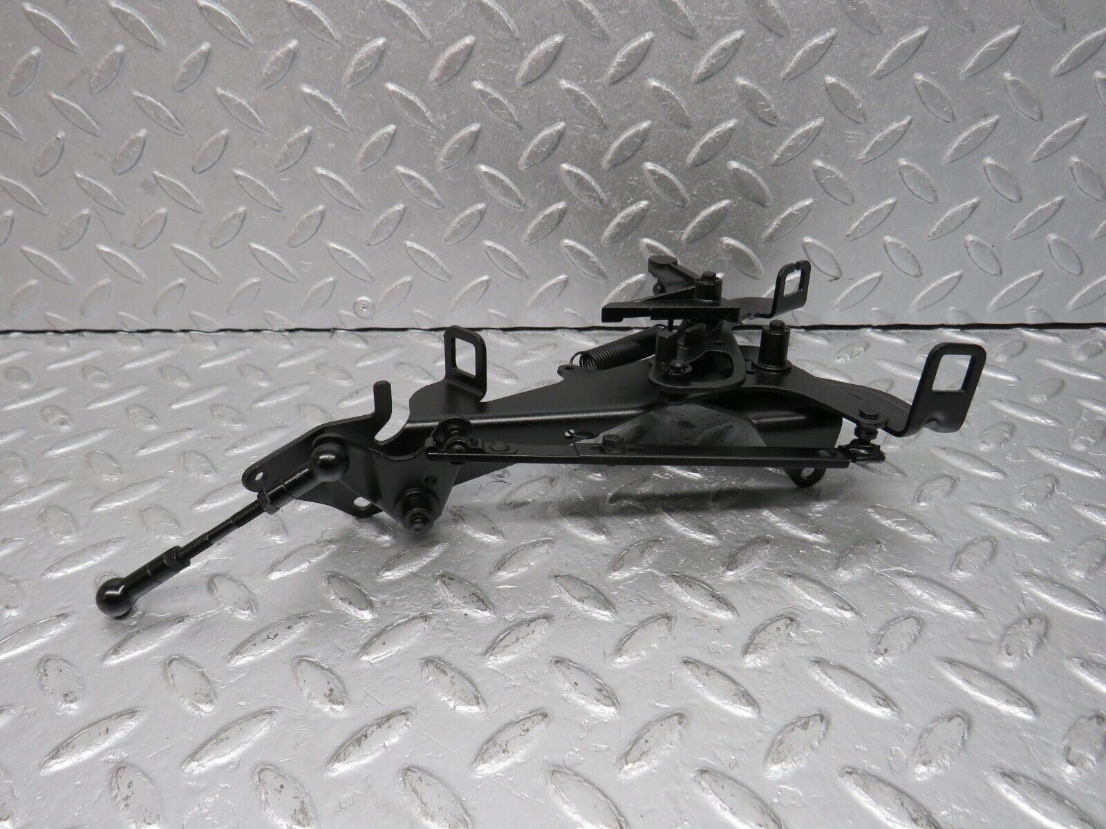 39576 Mercedes-Benz R129 320SL Coupe Throttle Linkage 1040702321