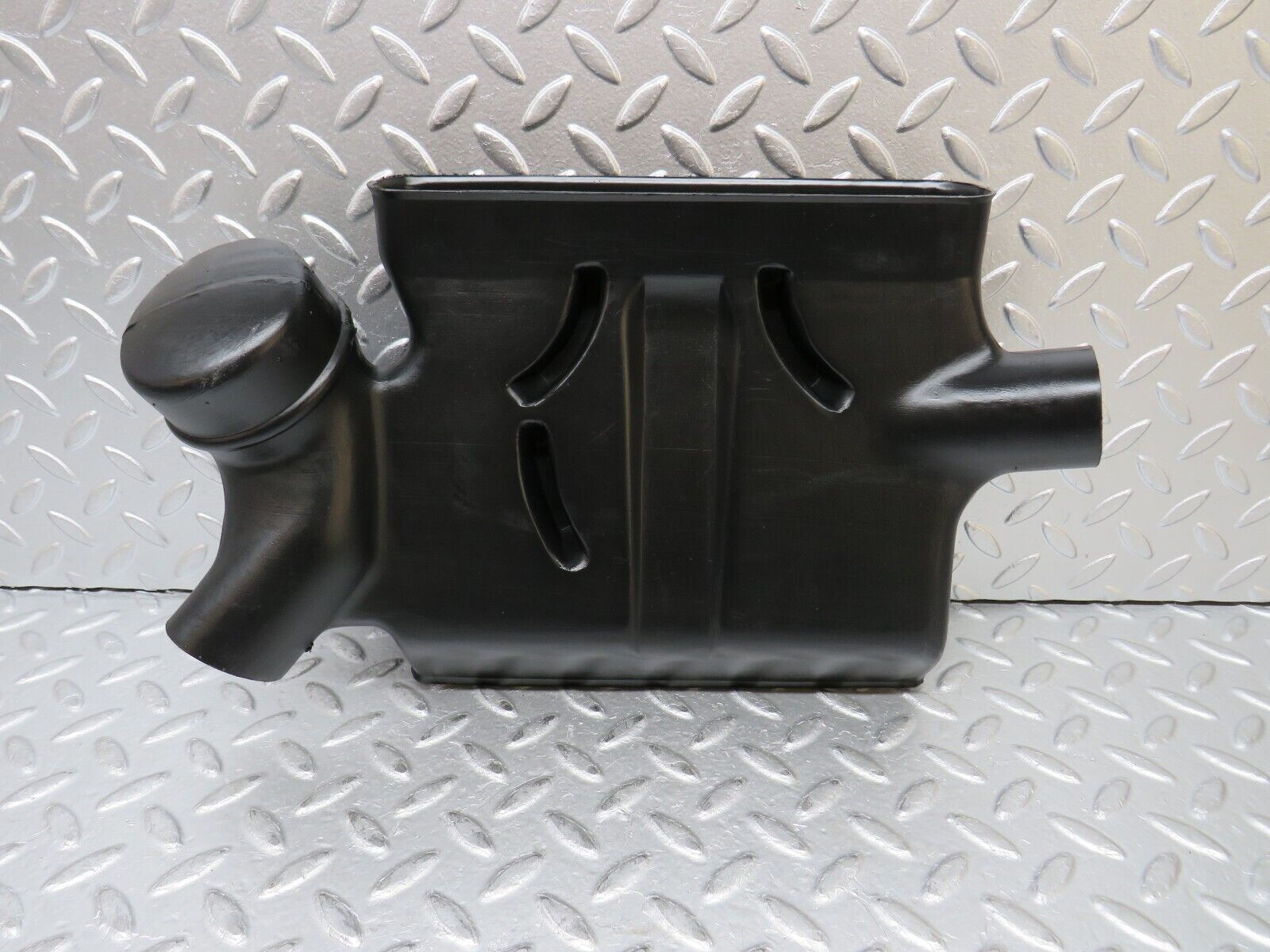 30010 Porsche 924 Dashboard Air Vent Duct 94557206700