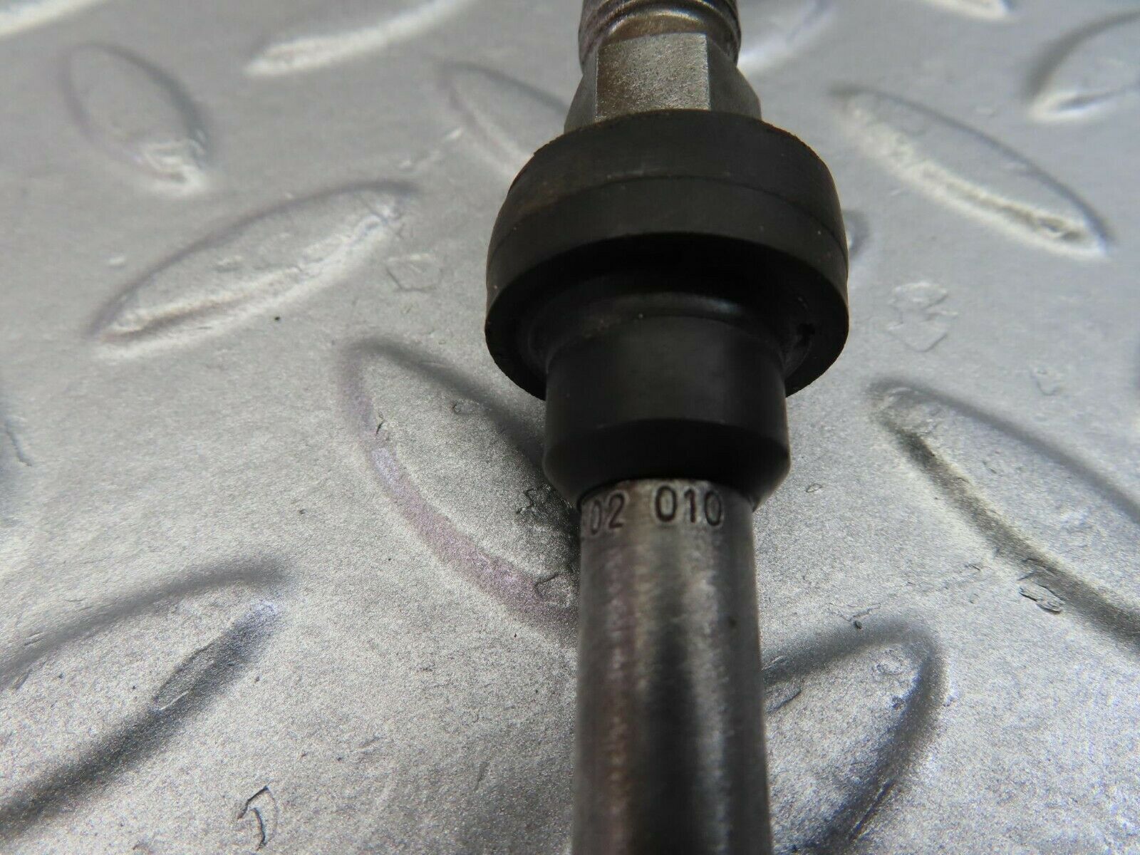 9801 Mercedes-Benz C123 280CE Coupe Fuel Injector Bosch 0437502010