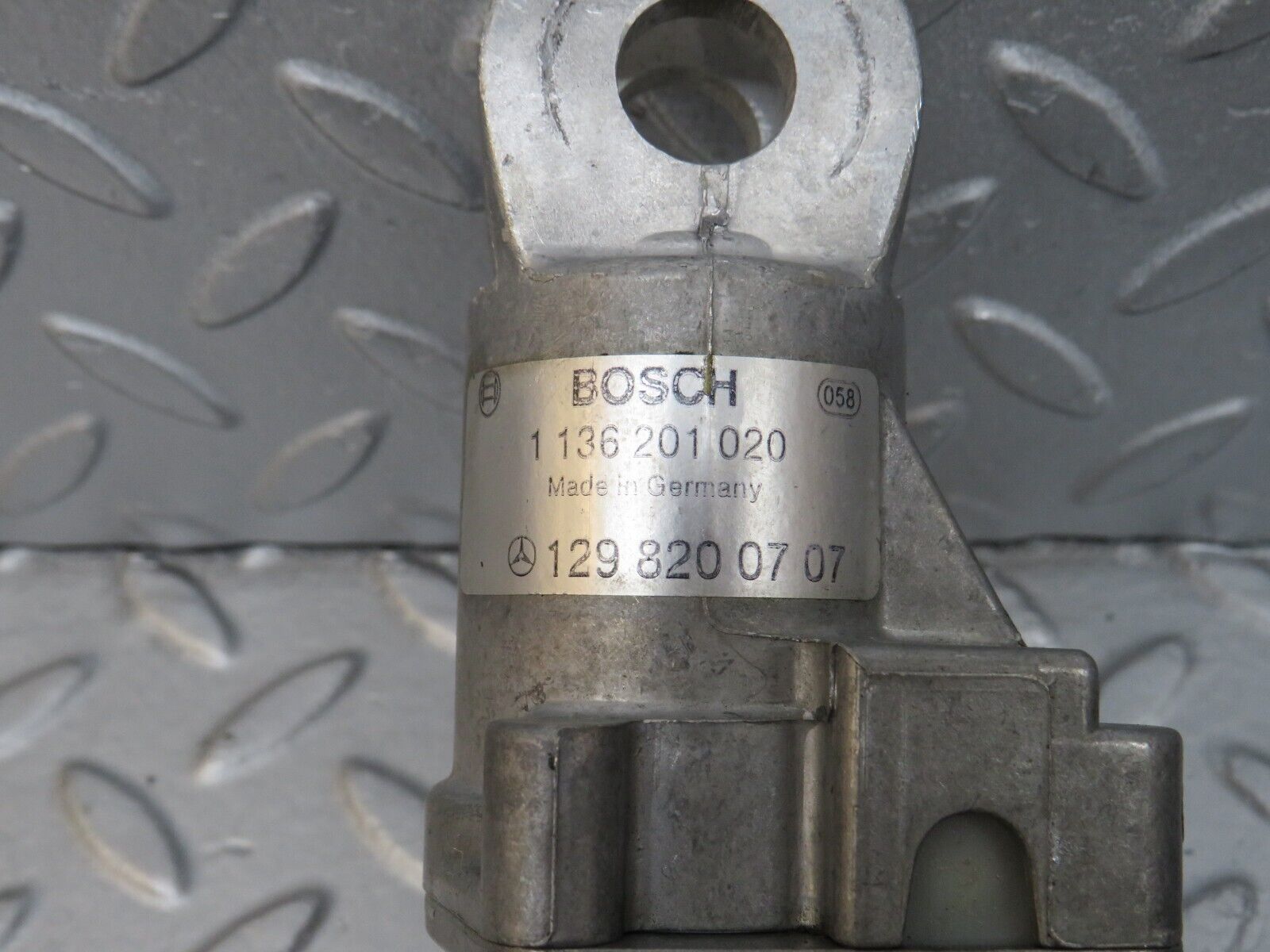 36844 Mercedes-Benz R129 300SL-24 Front Left Seat Rail 2x 1298200707 1298202107 1136201030 1136201020