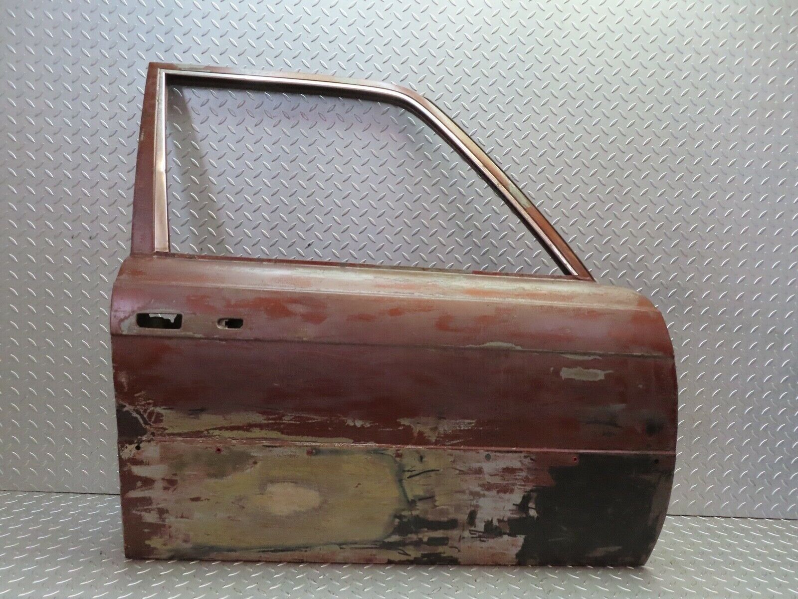 18808 Mercedes-Benz W116 Front Right Door