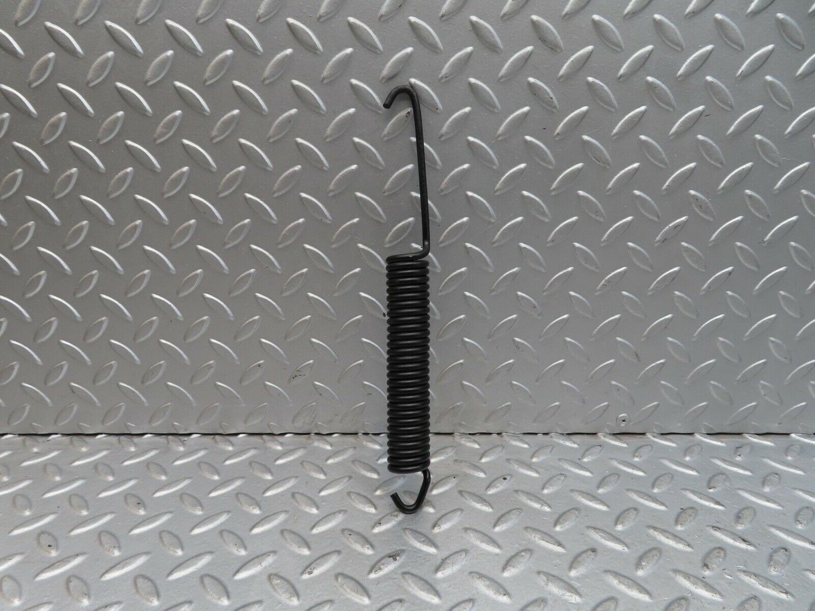 12679 Mercedes-Benz W108 280SE 3.5 Bonnet Hinge Spring