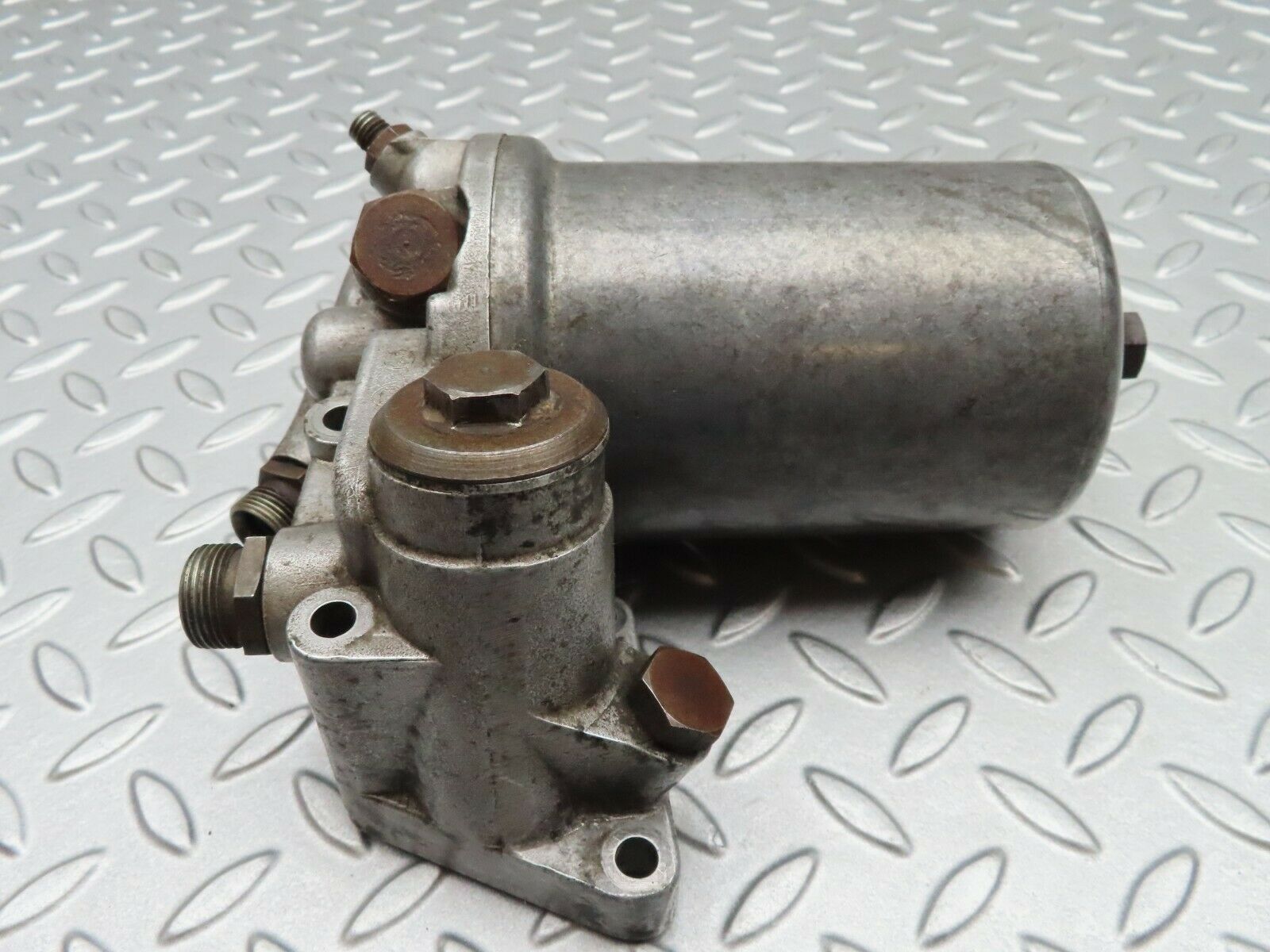 4836 Mercedes-Benz W114 280CE Coupe Oil Filter Housing 0021846601