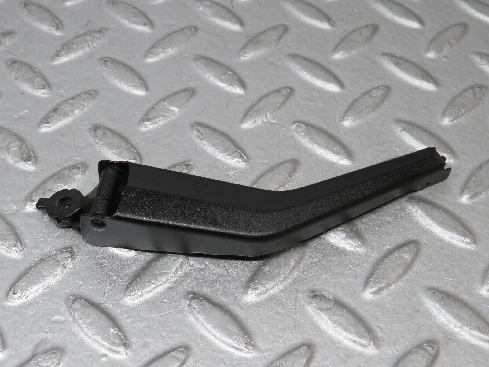 36341 Mercedes-Benz W126 420SE Headlight Wiper Arm Bosch Left Side