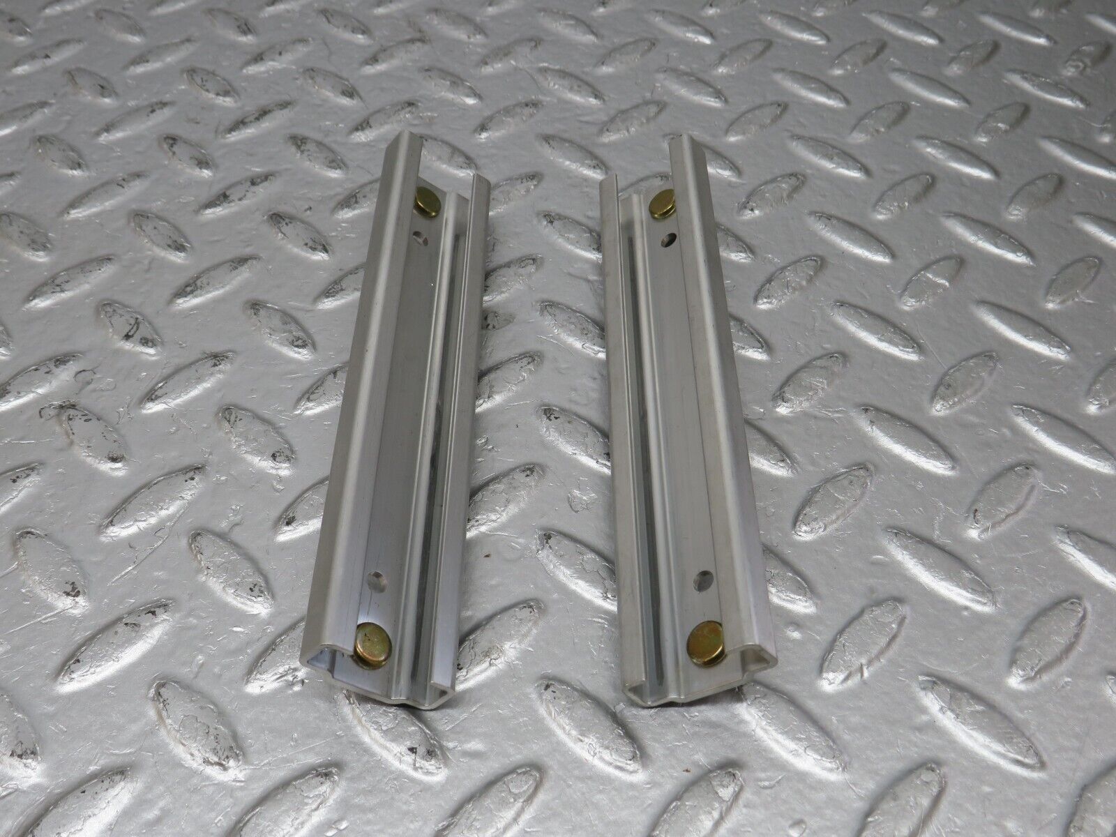 33826 Mercedes-Benz W201 190E 2.0L Window Holder Regulator Accessories