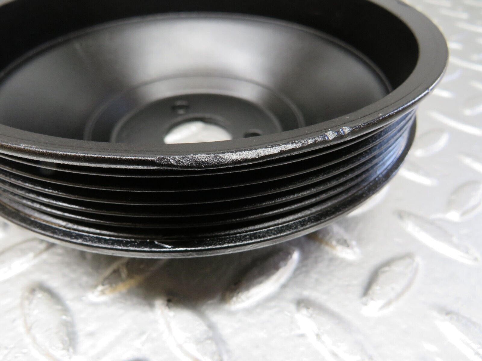 25372 Mercedes-Benz W201 190D Steering Pump Pulley 2014600479