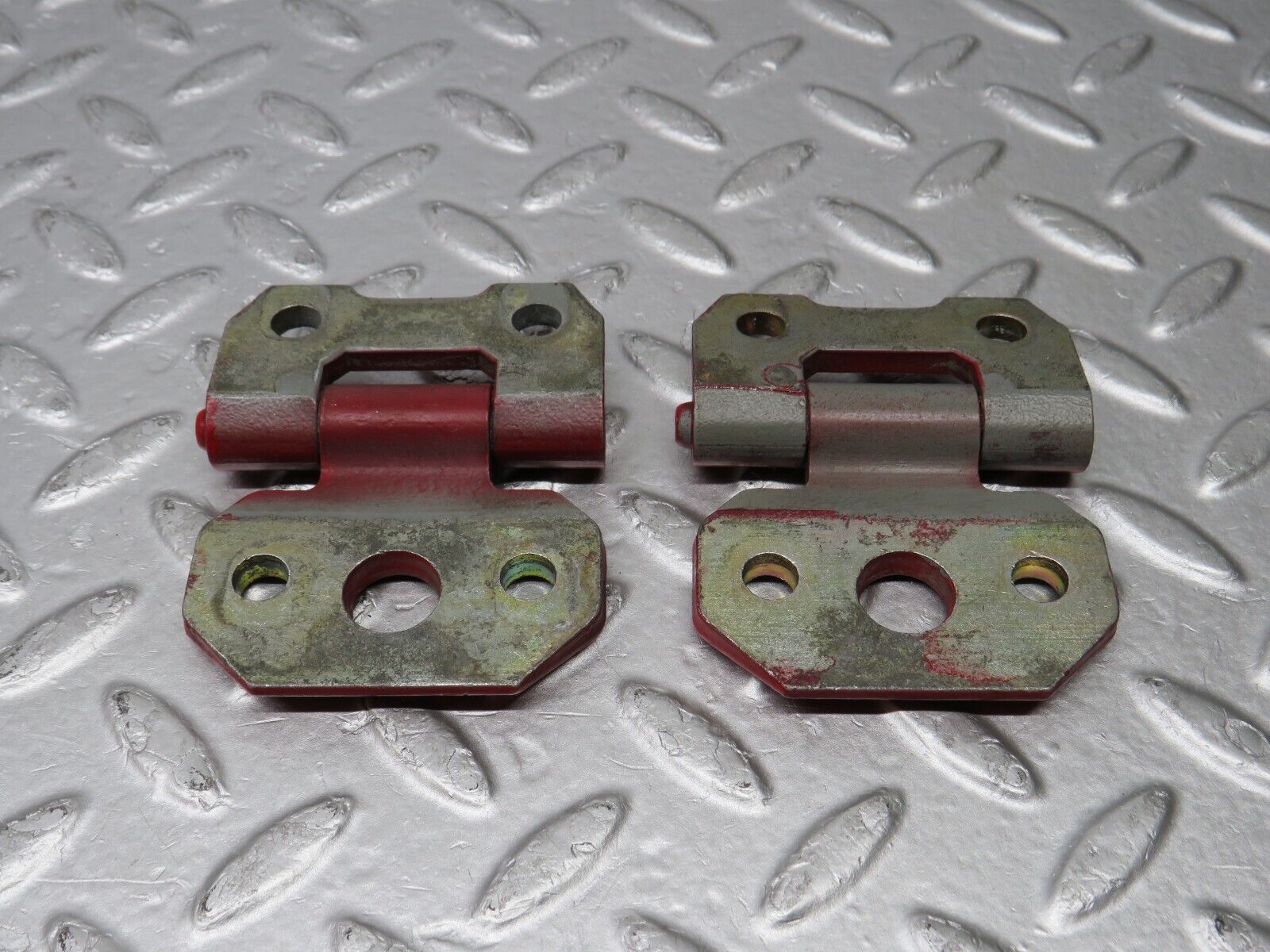 38801 Mercedes-Benz W201 190E 2.6L Door Hinge Left Side