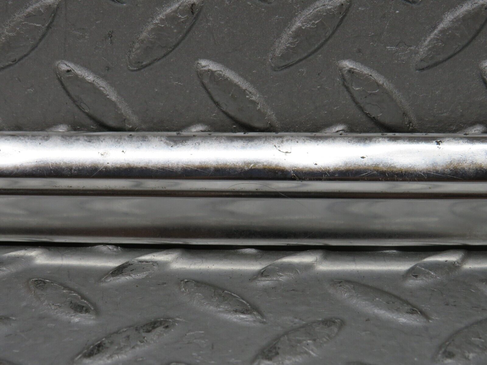 37313 Mercedes-Benz W109 300SEL Front Right Door Chrome Moulding Trim