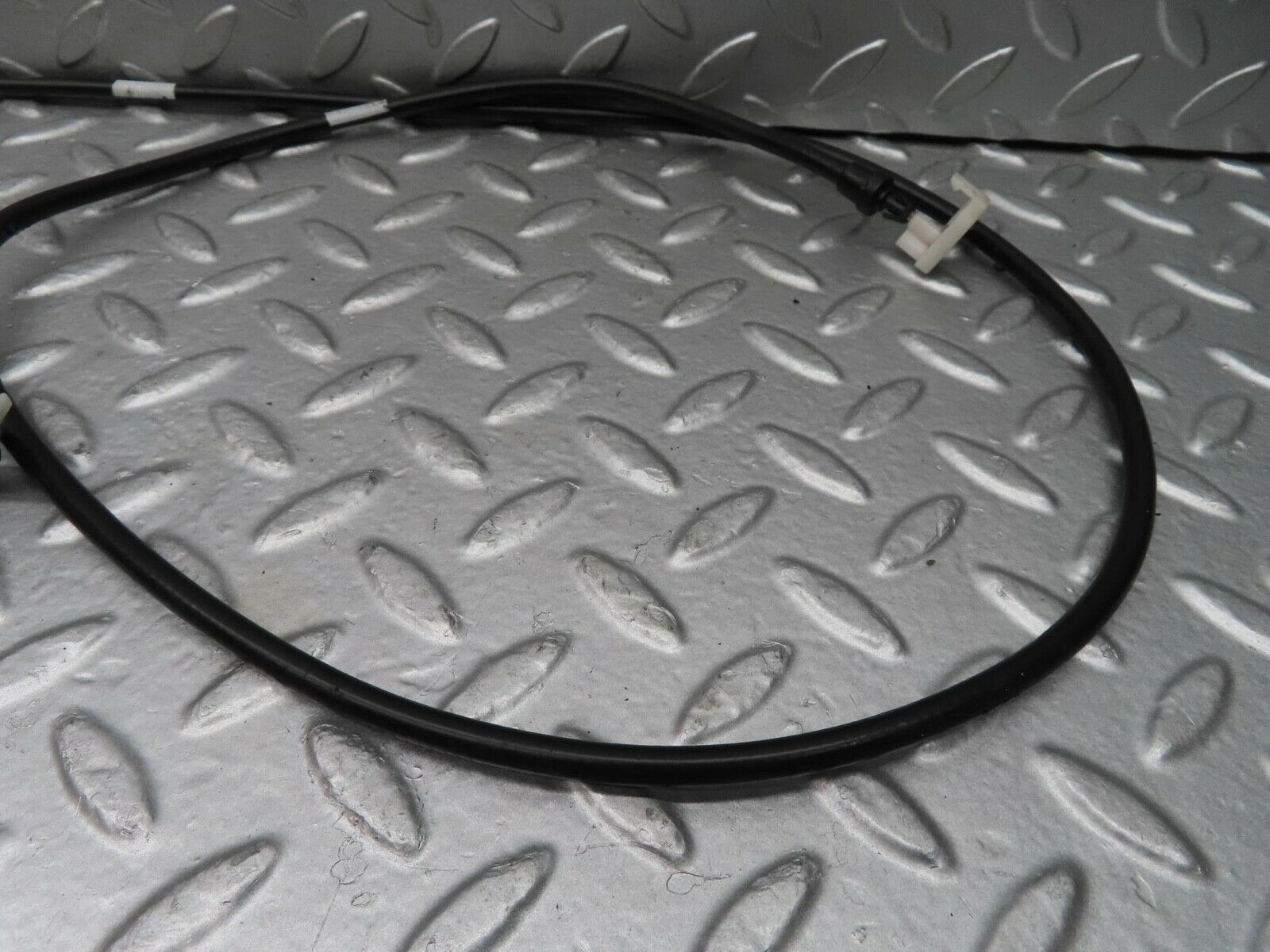 15041 Mercedes-Benz W140 S320 Rear Right Head Rest Folding Mechanism Cable