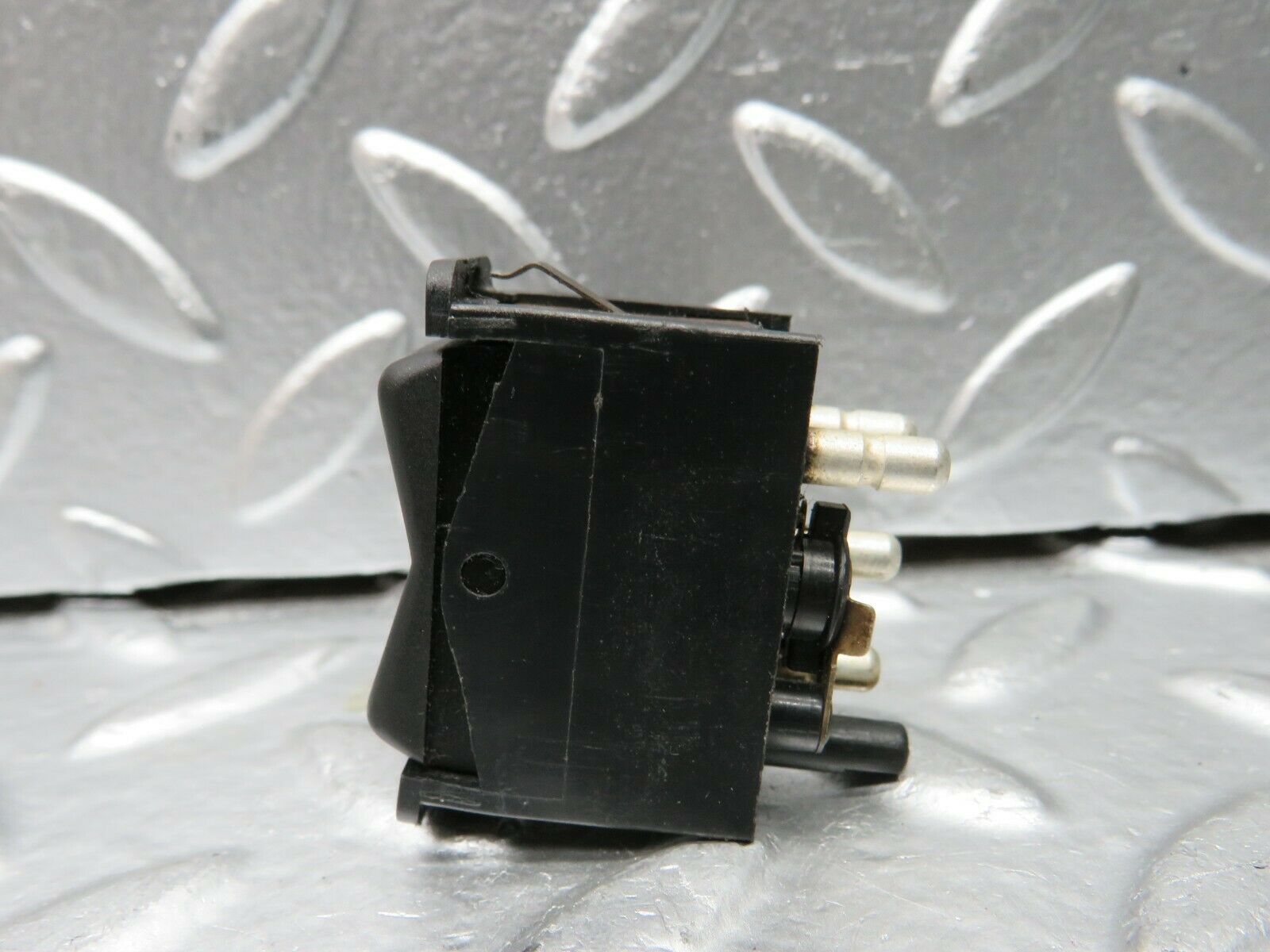 22779 Mercedes-Benz C107 450SLC Coupe Rear Heated Window Switch 0008206010